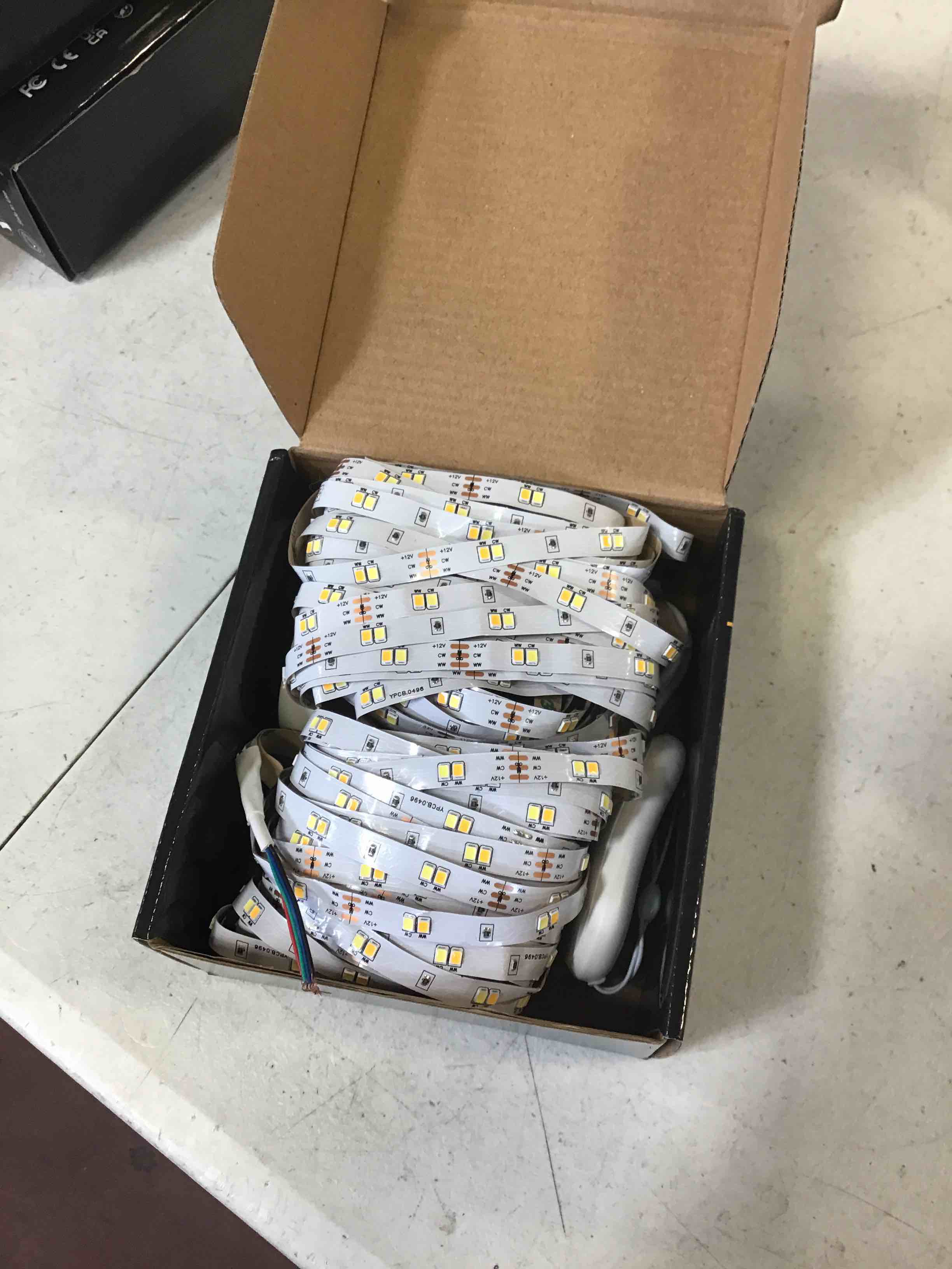 https://s3.amazonaws.com/lotting-images-prod/bidfta/GRN6402891_1717261044293.jpeg