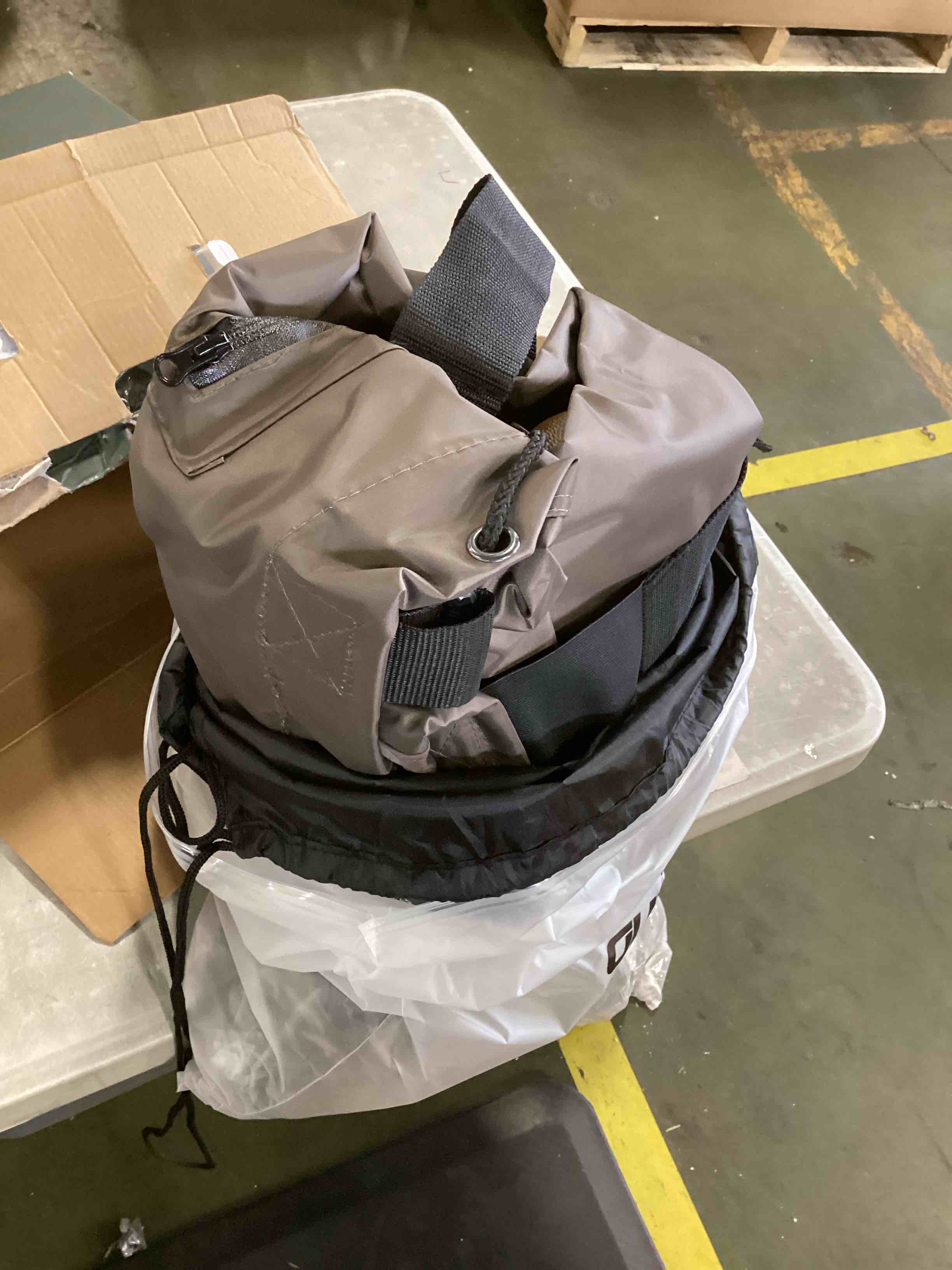 https://s3.amazonaws.com/lotting-images-prod/bidfta/GRN6403211_1717602499282.jpeg
