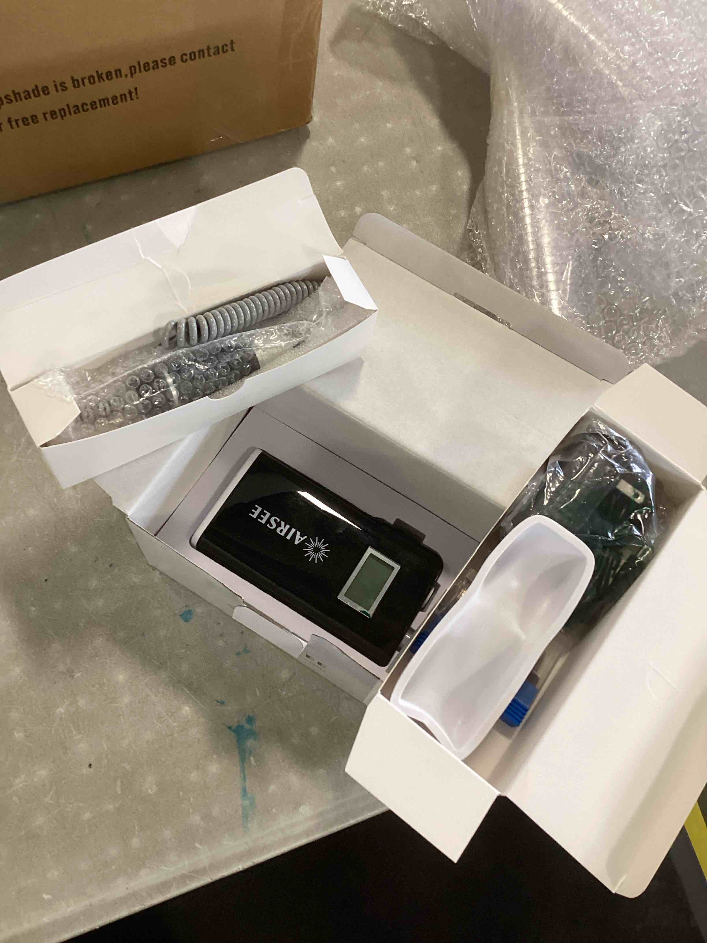 https://s3.amazonaws.com/lotting-images-prod/bidfta/GRN6403231_1717606392782.jpeg