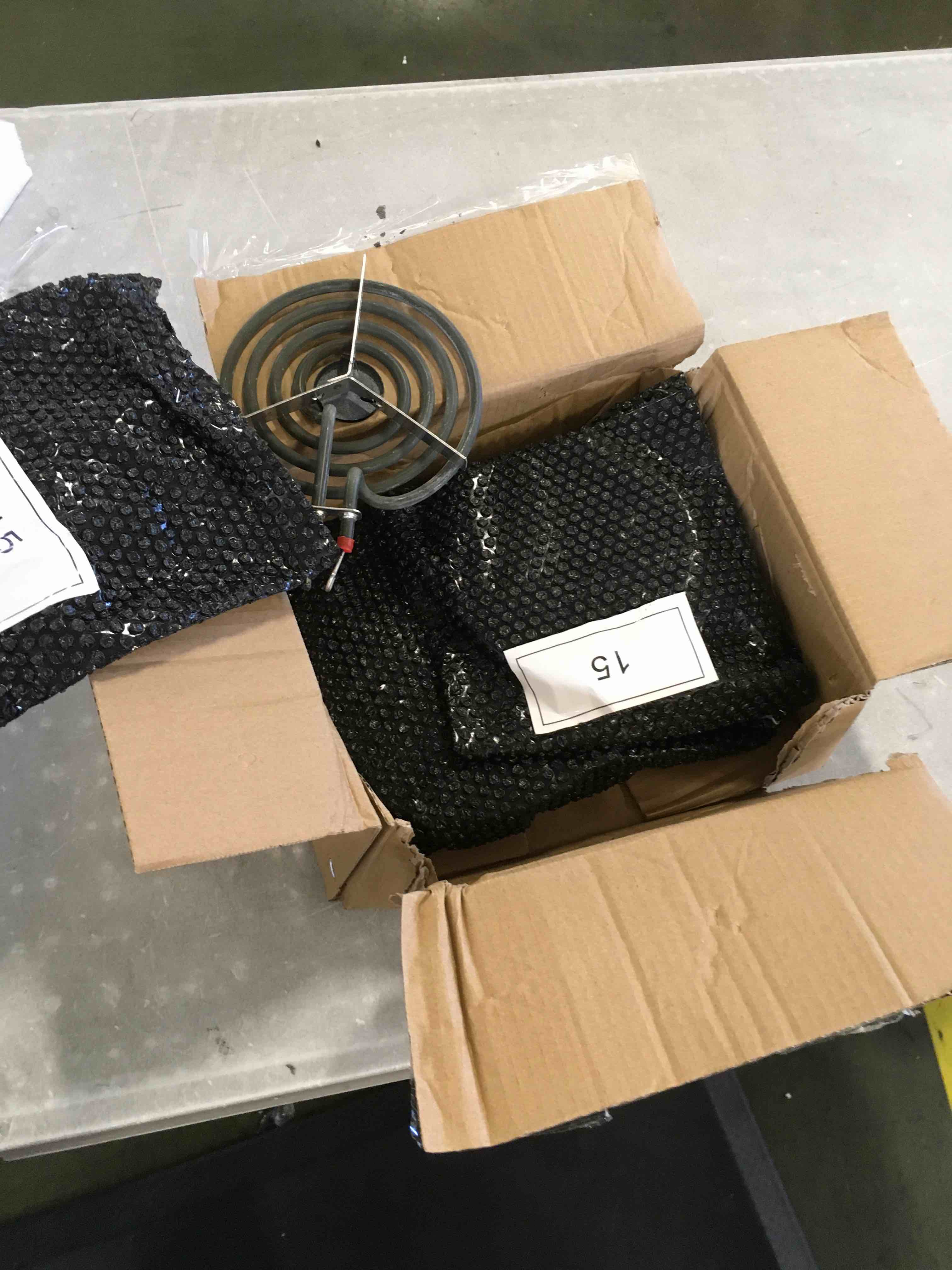 https://s3.amazonaws.com/lotting-images-prod/bidfta/GRN6403401_1717678363986.jpeg