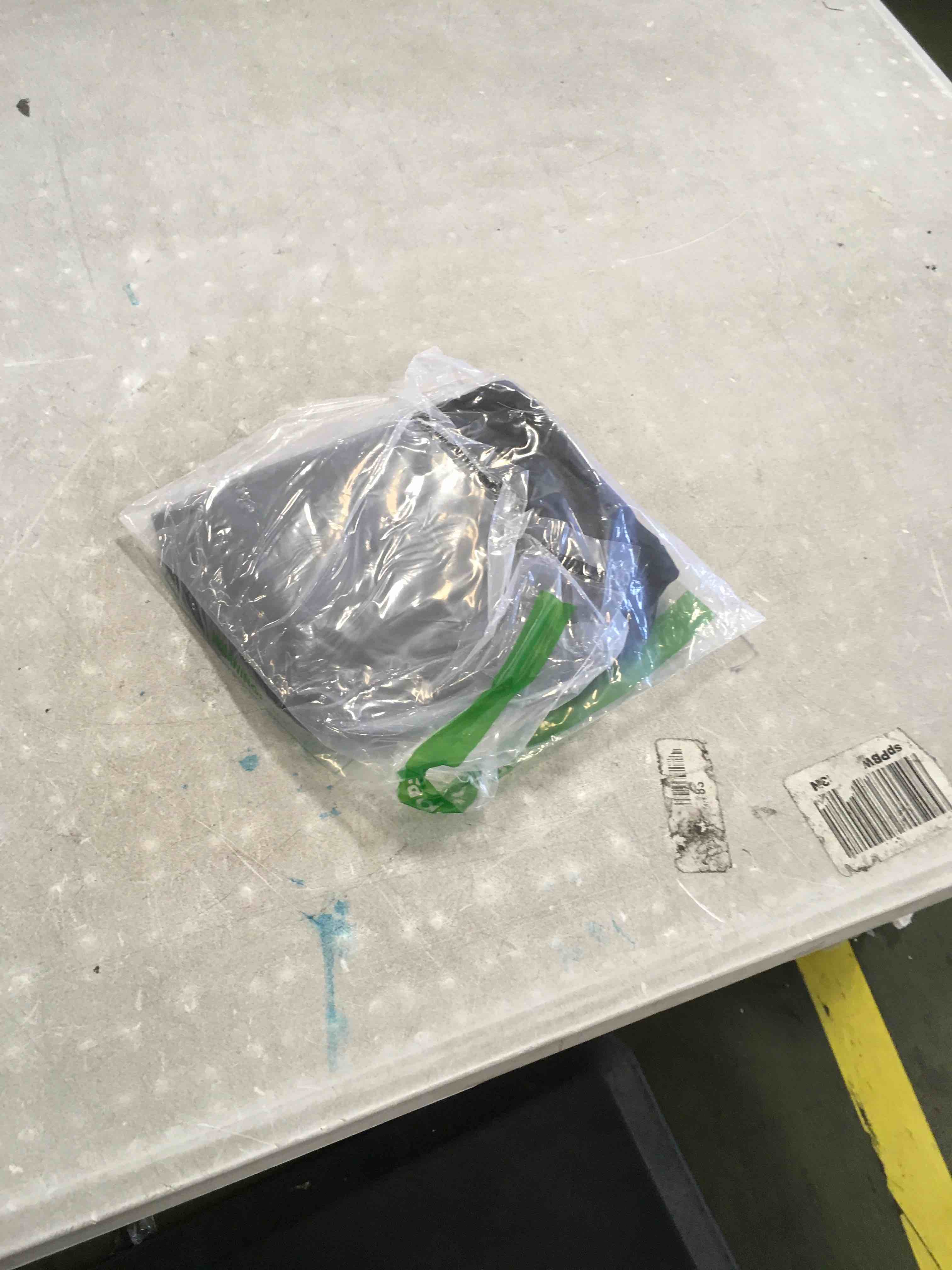 https://s3.amazonaws.com/lotting-images-prod/bidfta/GRN6403418_1717679589602.jpeg