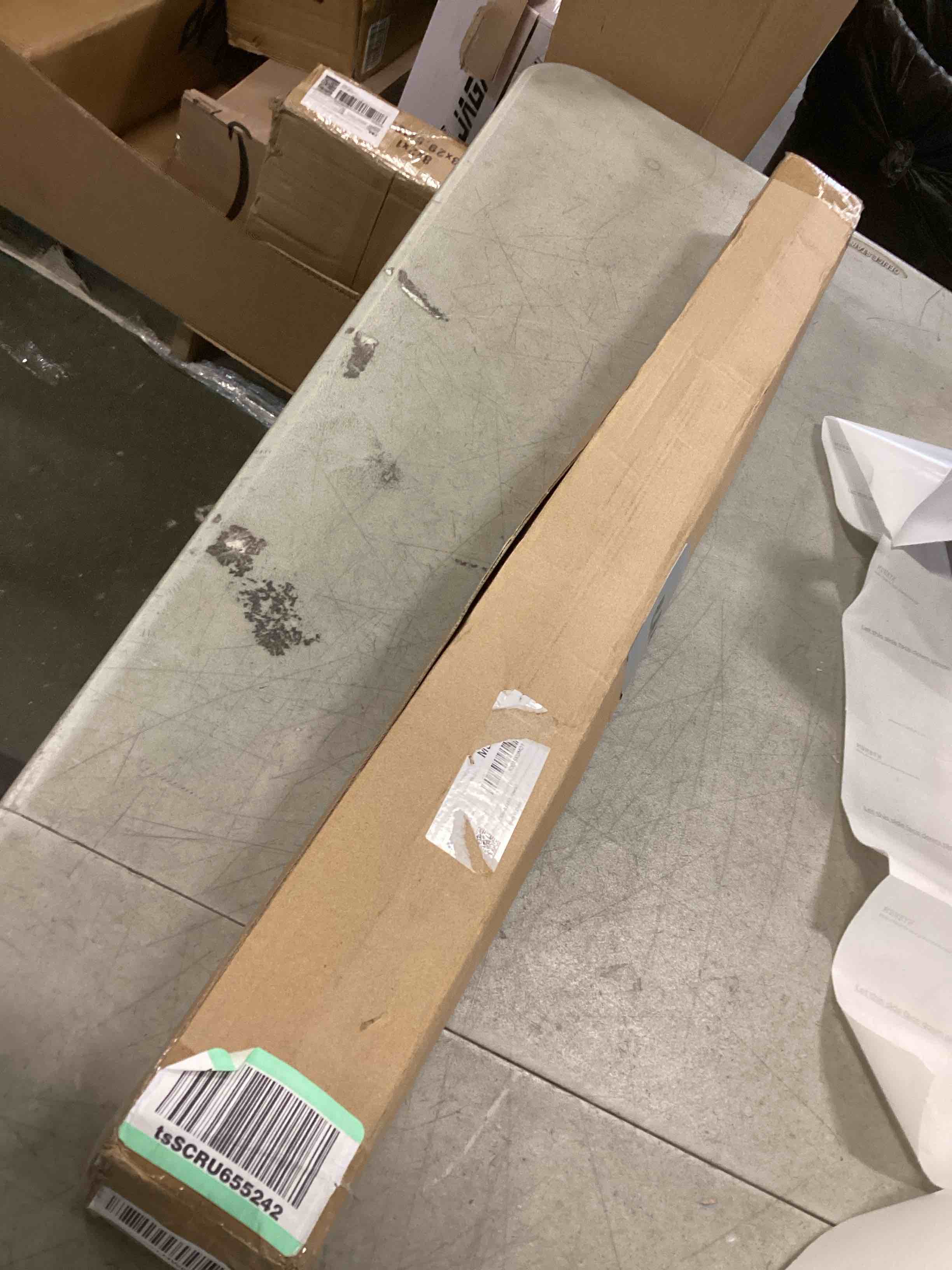 https://s3.amazonaws.com/lotting-images-prod/bidfta/GRN6407914_1718537662926.jpeg