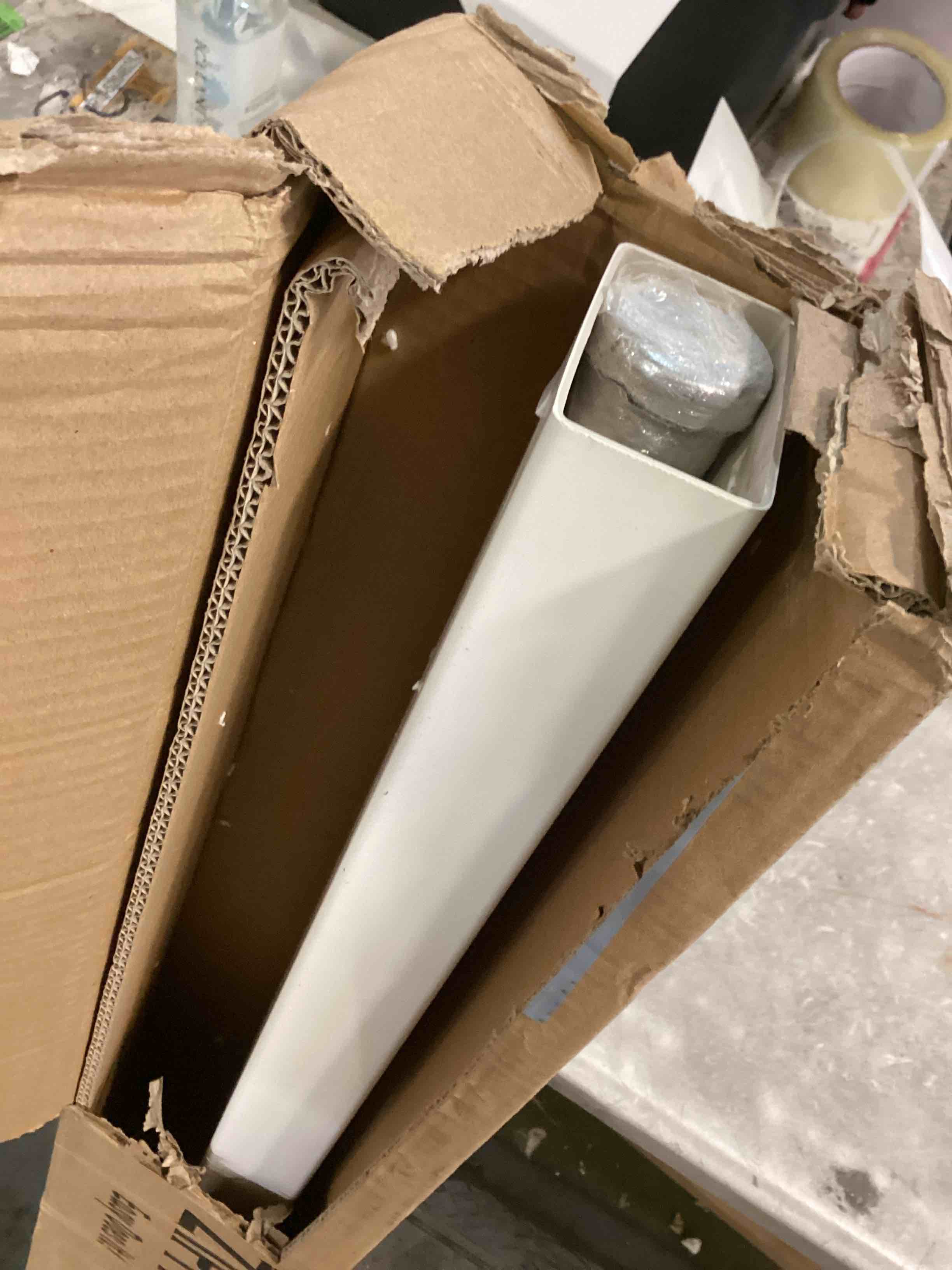 https://s3.amazonaws.com/lotting-images-prod/bidfta/GRN6408282_1718640085158.jpeg