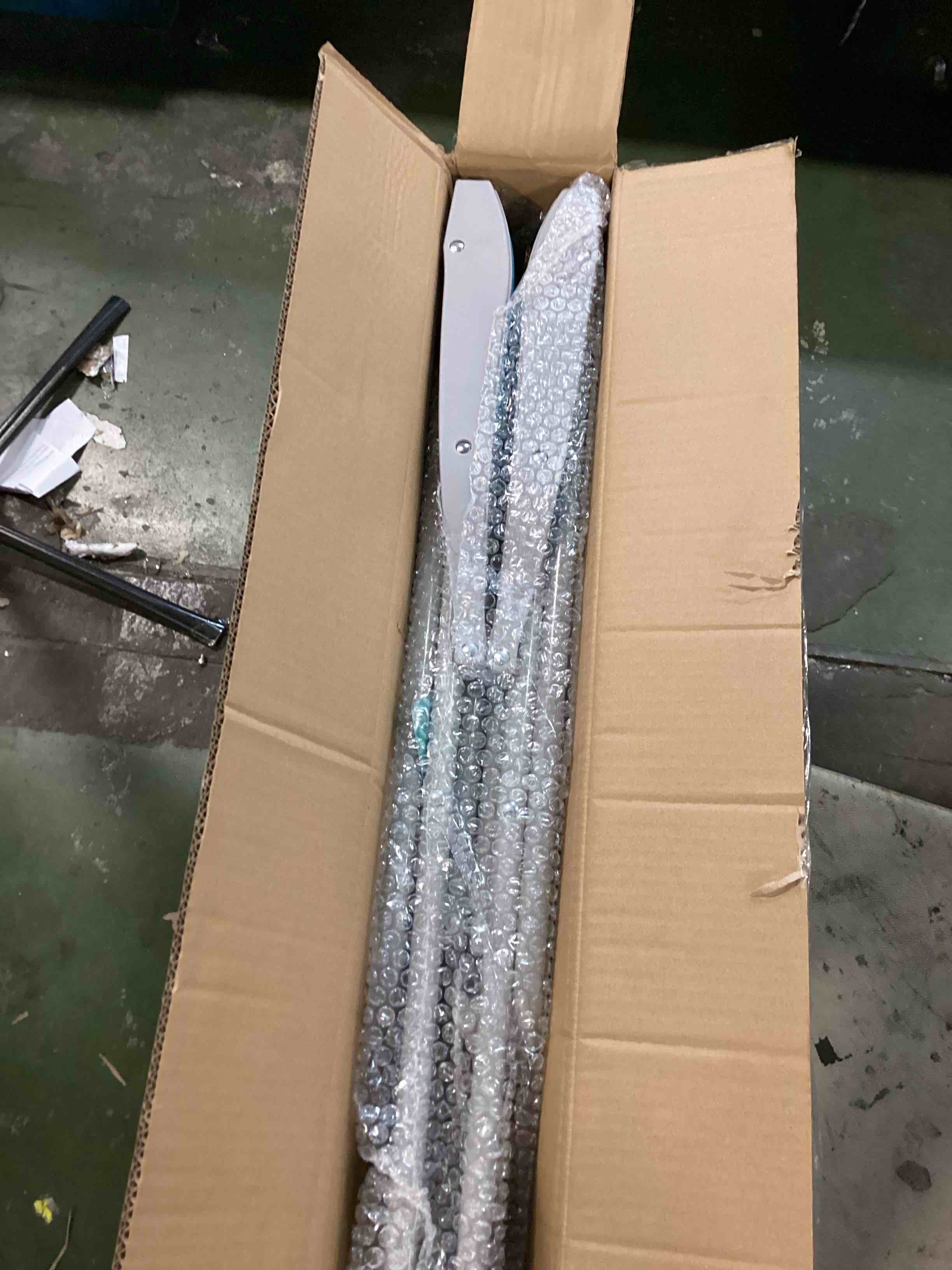 https://s3.amazonaws.com/lotting-images-prod/bidfta/GRN6411796_1722613149166.jpeg
