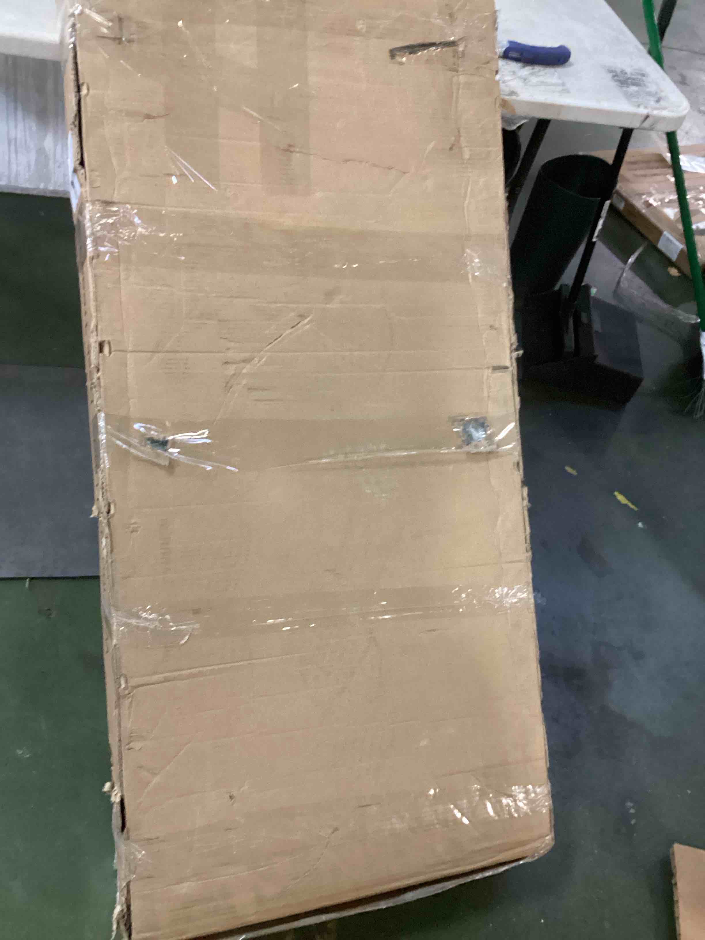 https://s3.amazonaws.com/lotting-images-prod/bidfta/GRN6411904_1722685677168.jpeg