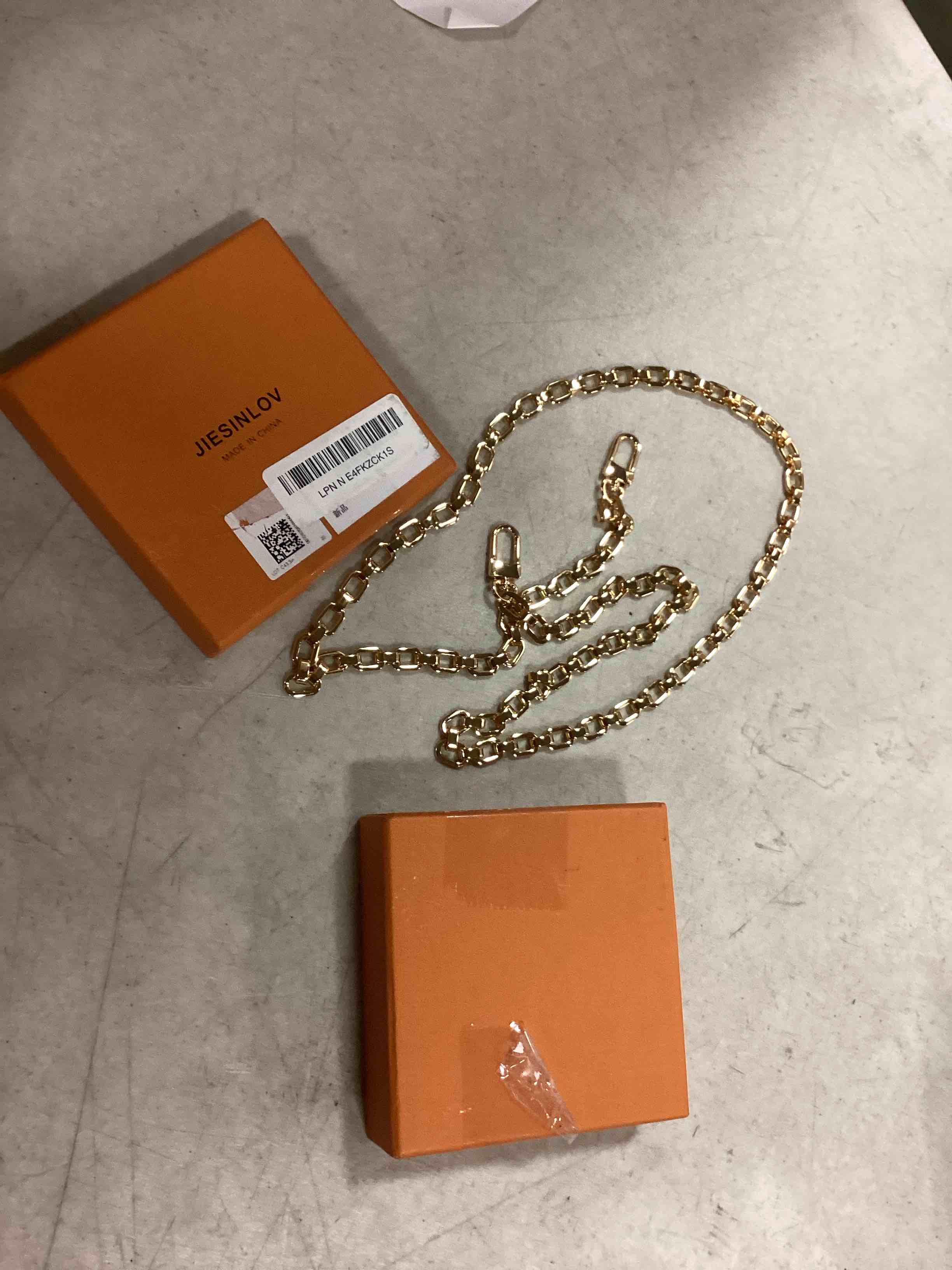 https://s3.amazonaws.com/lotting-images-prod/bidfta/GRN6412113_1722878165249.jpeg