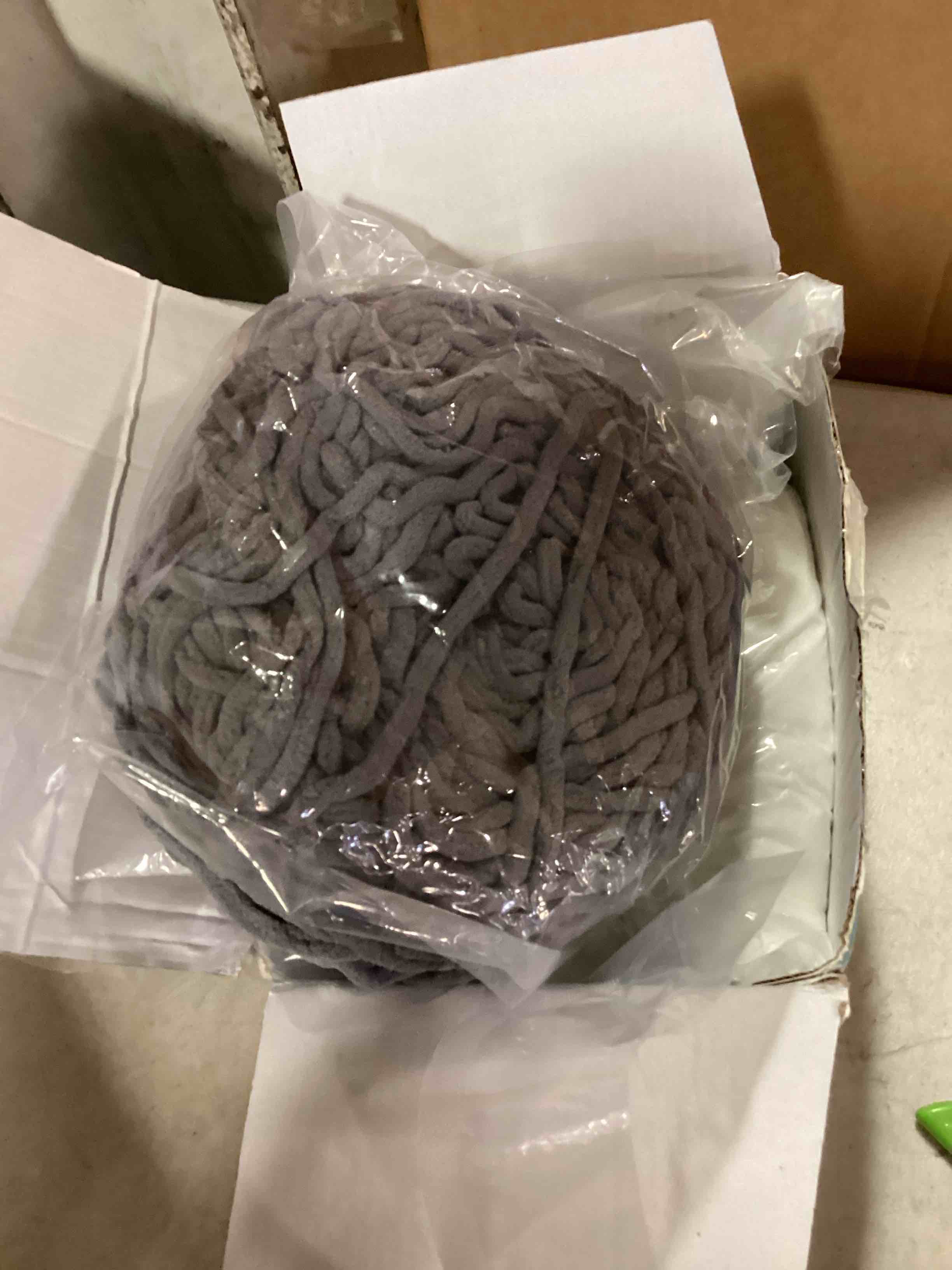 https://s3.amazonaws.com/lotting-images-prod/bidfta/GRN6412337_1722954895295.jpeg
