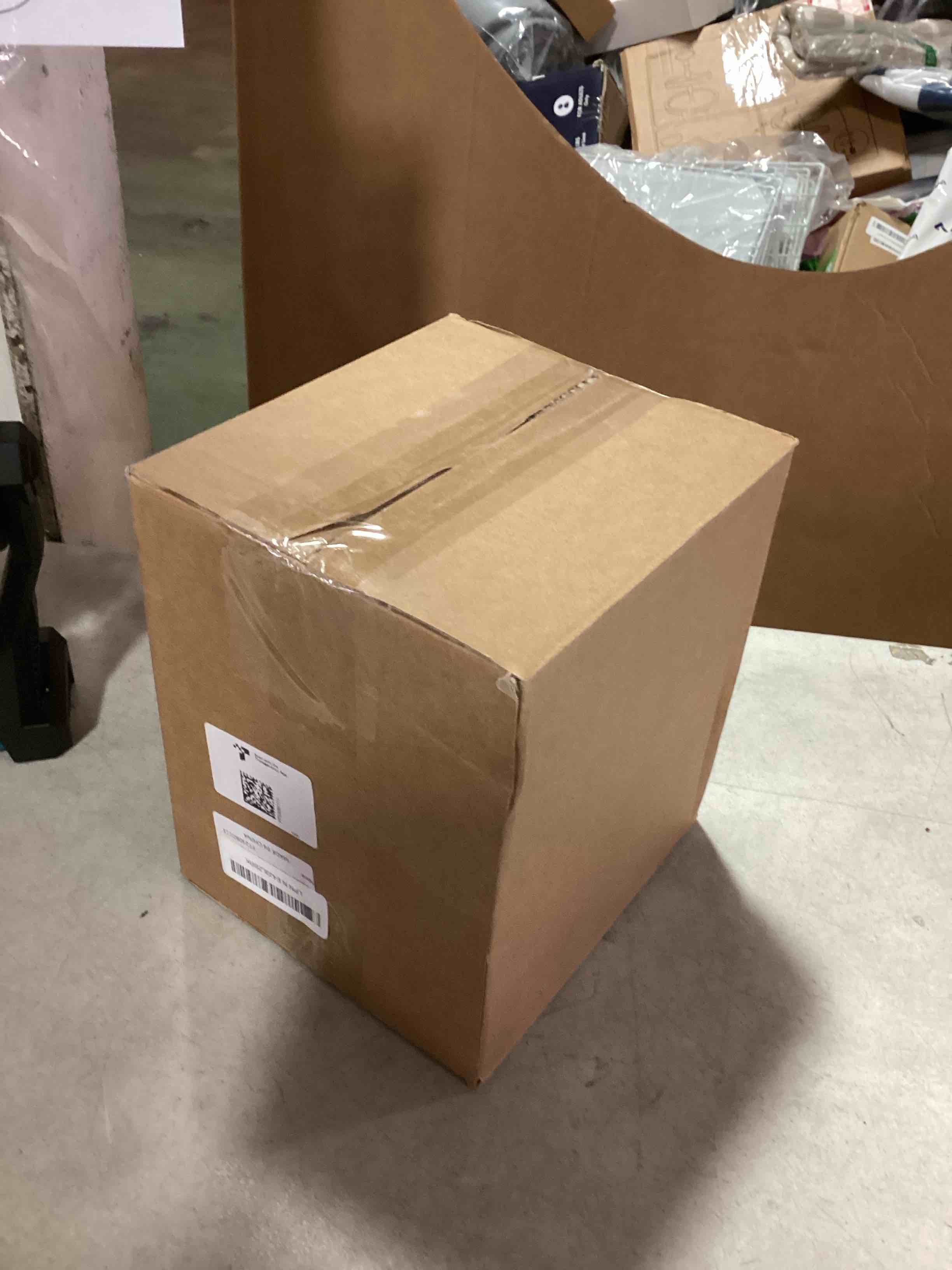 https://s3.amazonaws.com/lotting-images-prod/bidfta/GRN6412424_1722962426842.jpeg