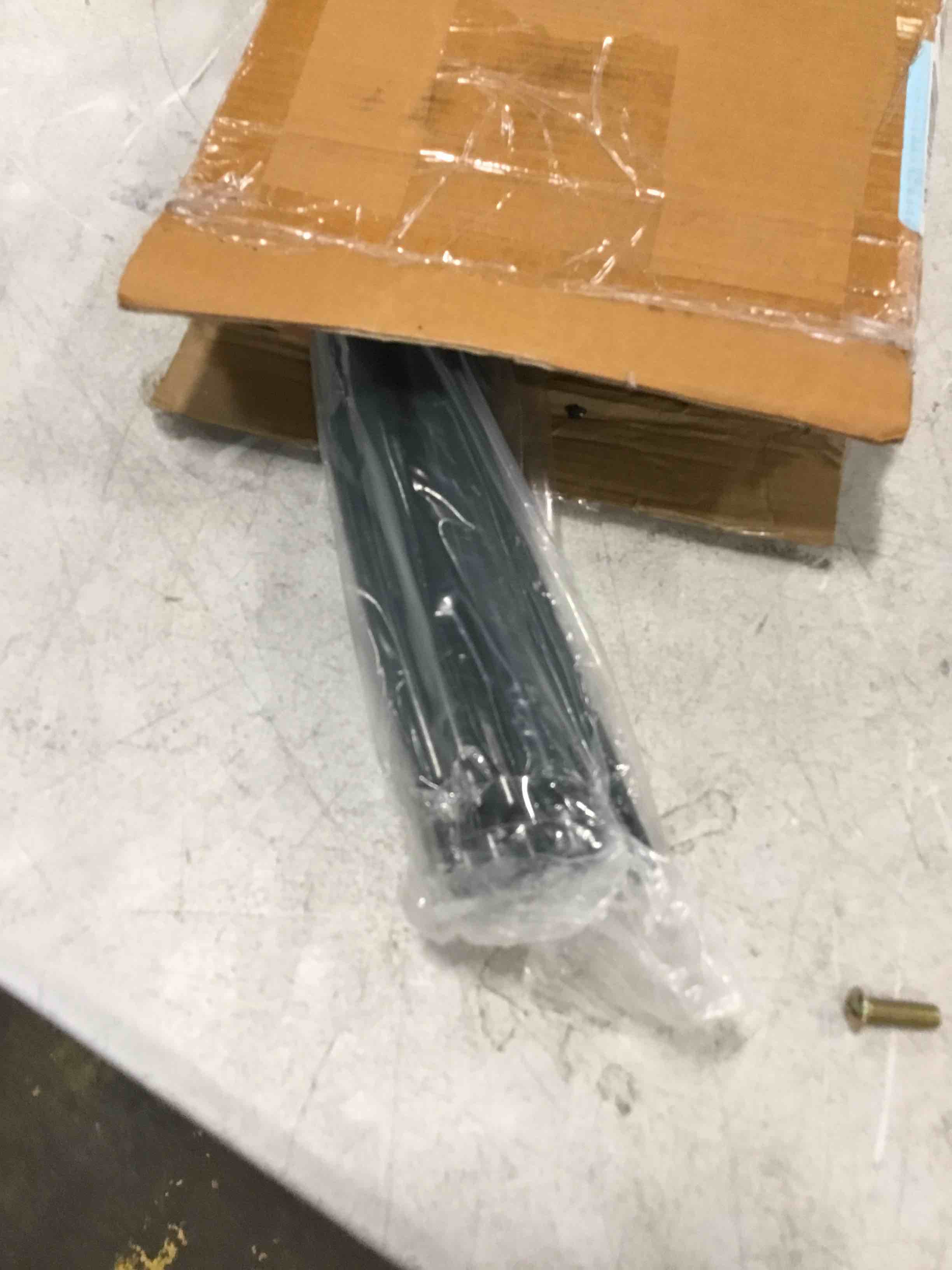https://s3.amazonaws.com/lotting-images-prod/bidfta/GRN6413870_1718280943331.jpeg