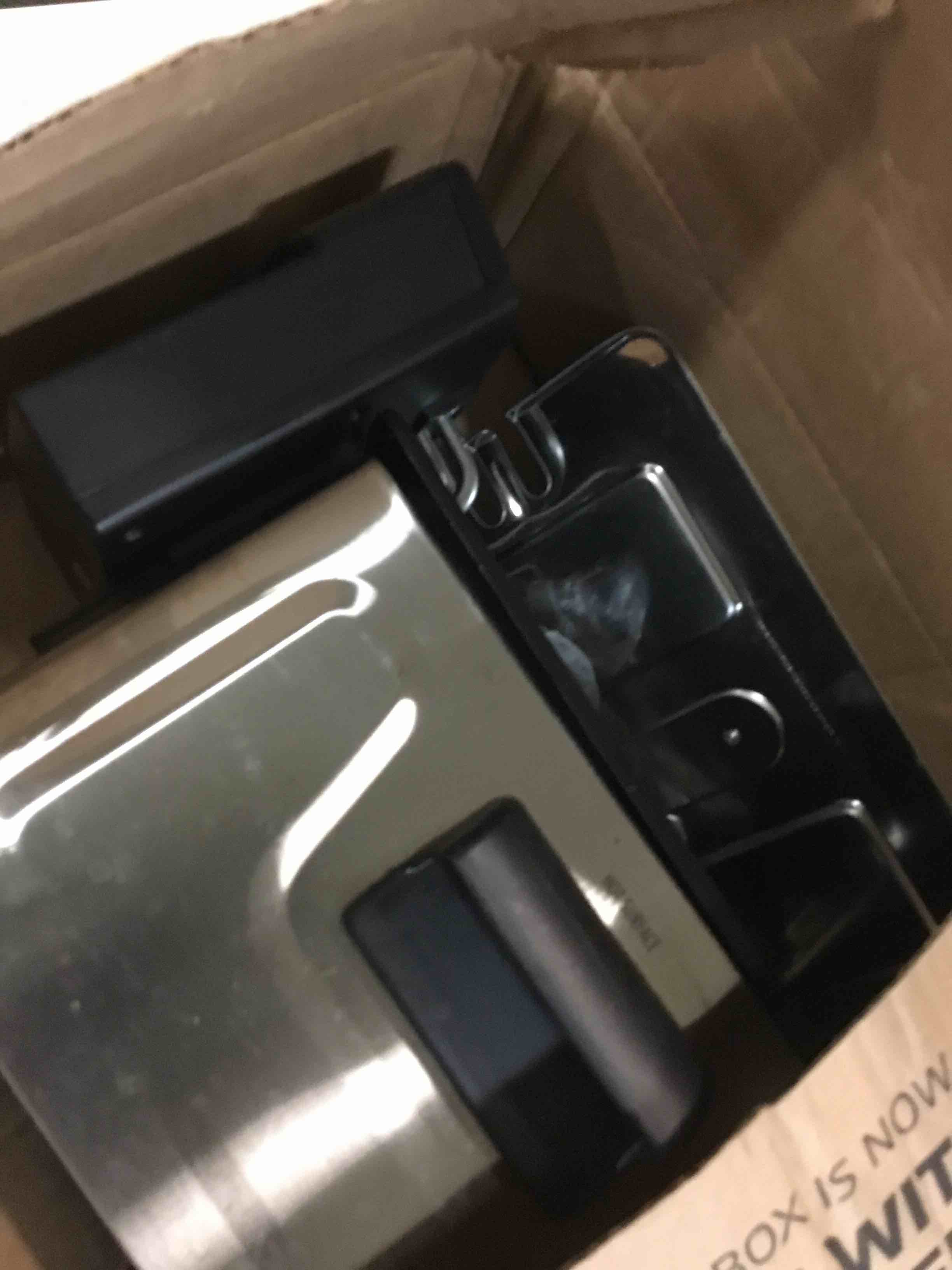 https://s3.amazonaws.com/lotting-images-prod/bidfta/GRN6414238_1718382448422.jpeg