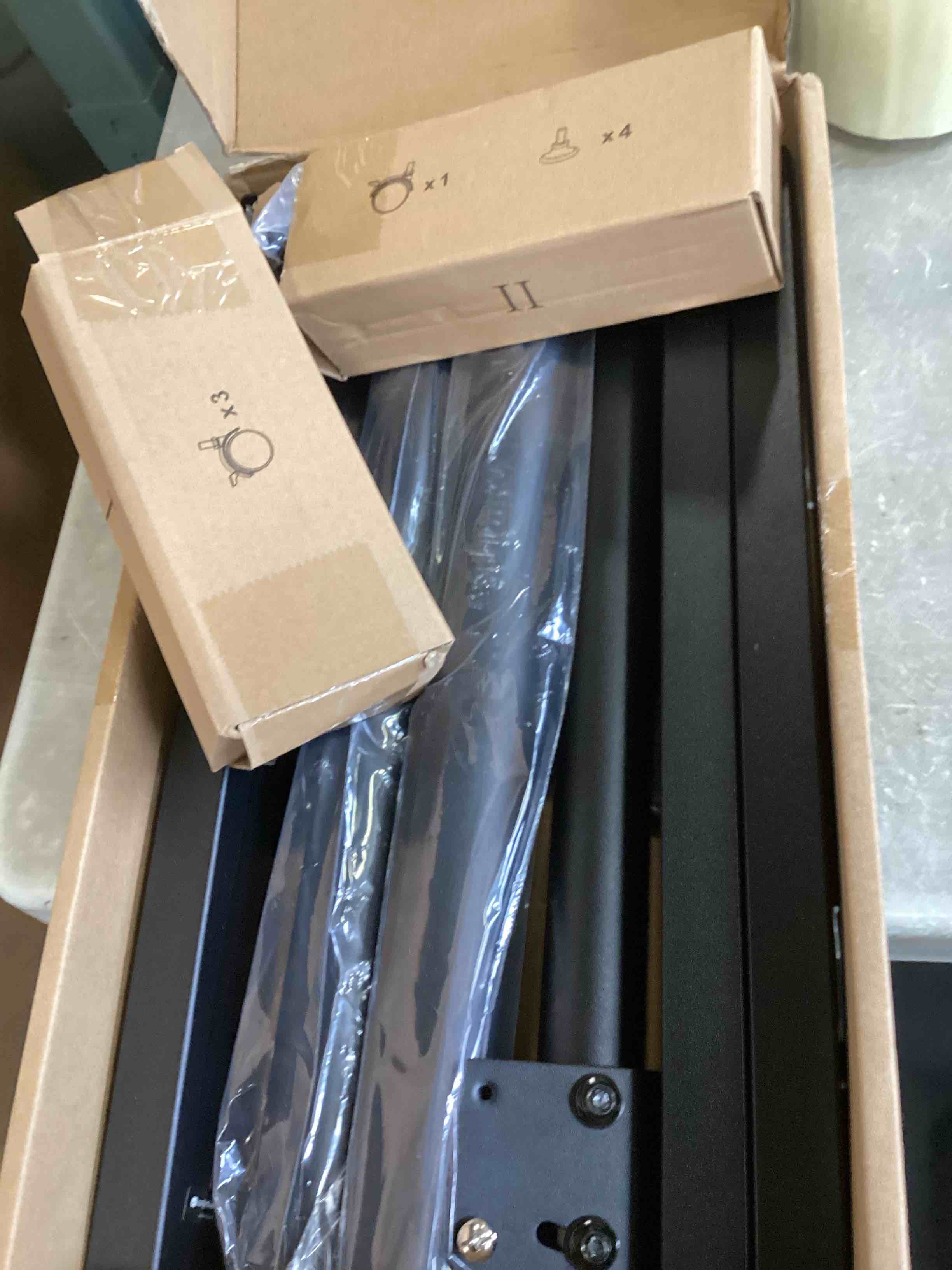 https://s3.amazonaws.com/lotting-images-prod/bidfta/GRN6415491_1719334363134.jpeg