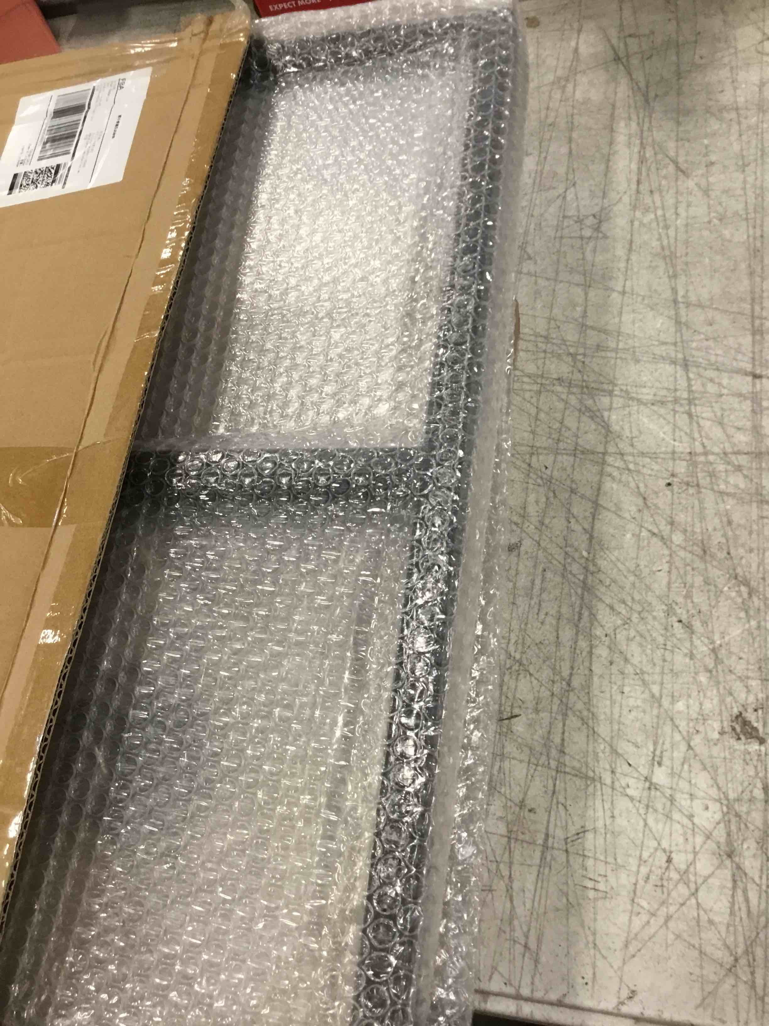 https://s3.amazonaws.com/lotting-images-prod/bidfta/GRN6417007_1718637294741.jpeg