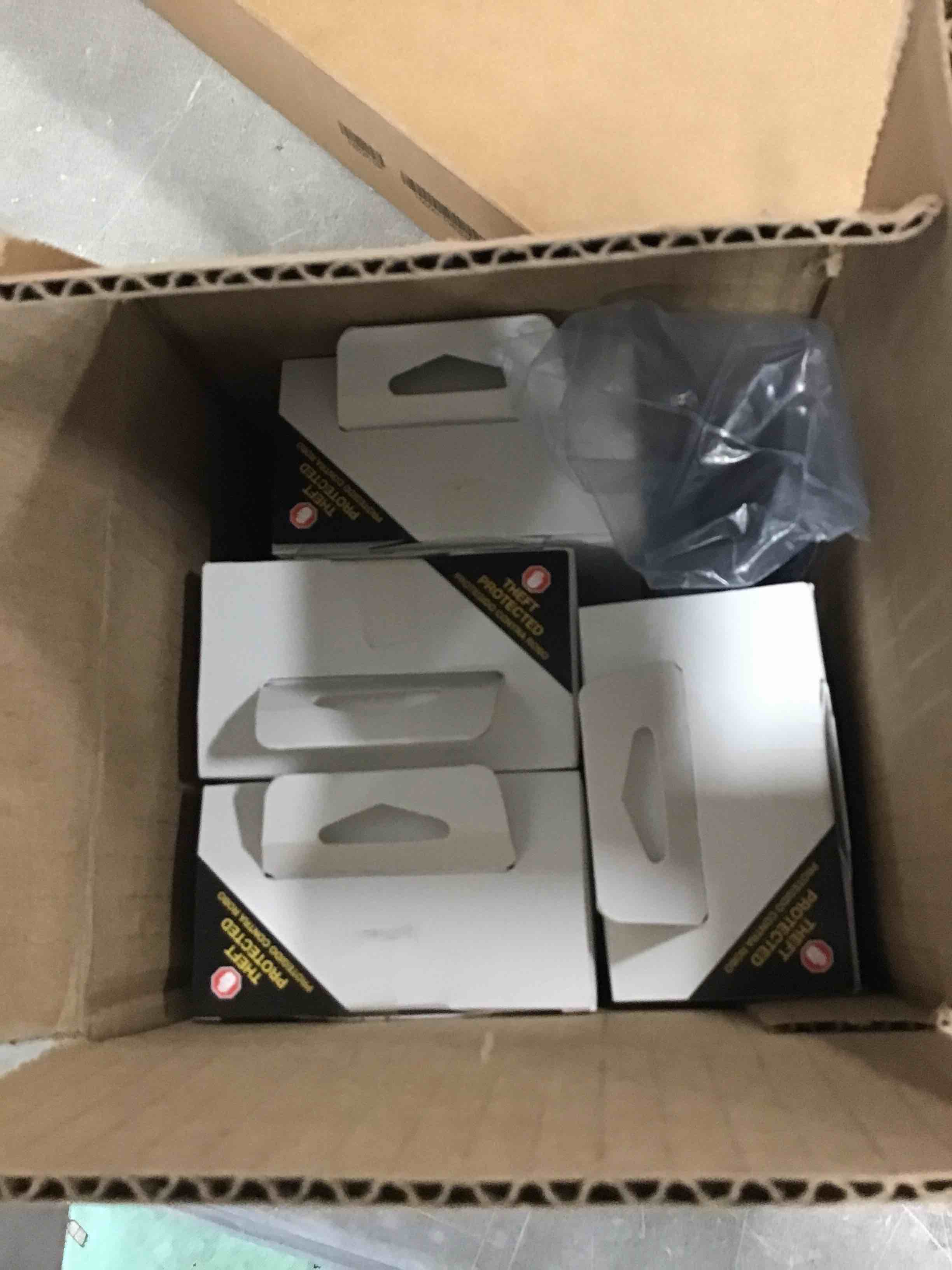 https://s3.amazonaws.com/lotting-images-prod/bidfta/GRN6418130_1718383862822.jpeg