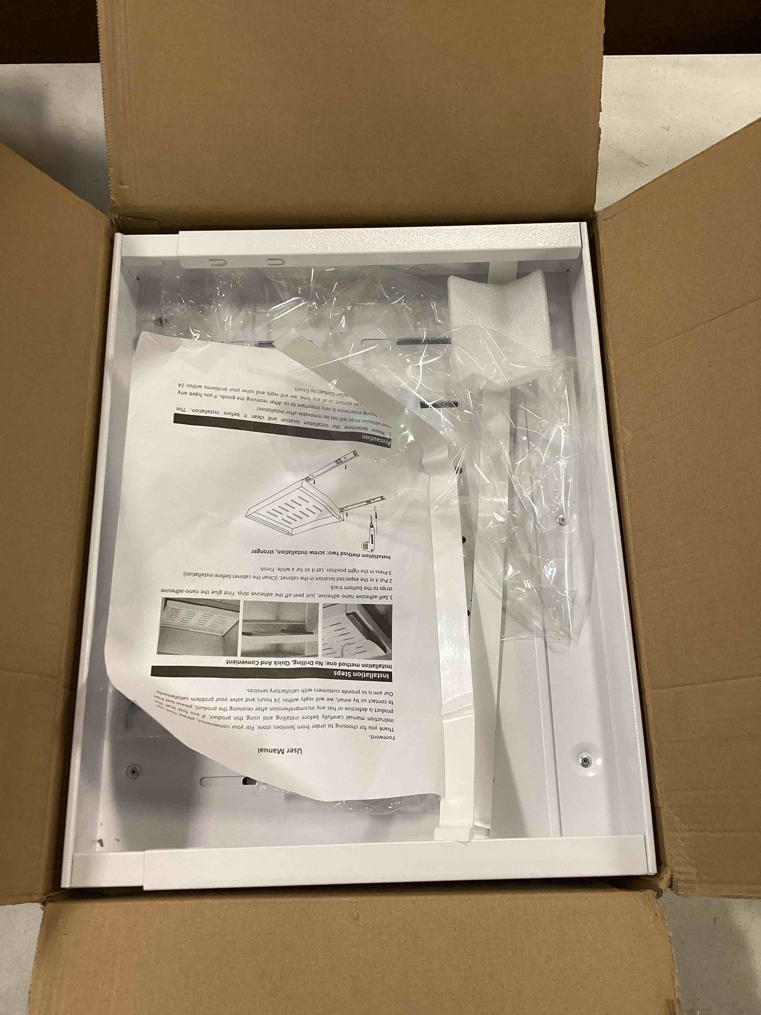 https://s3.amazonaws.com/lotting-images-prod/bidfta/GRN6421964_1717847484311.jpeg