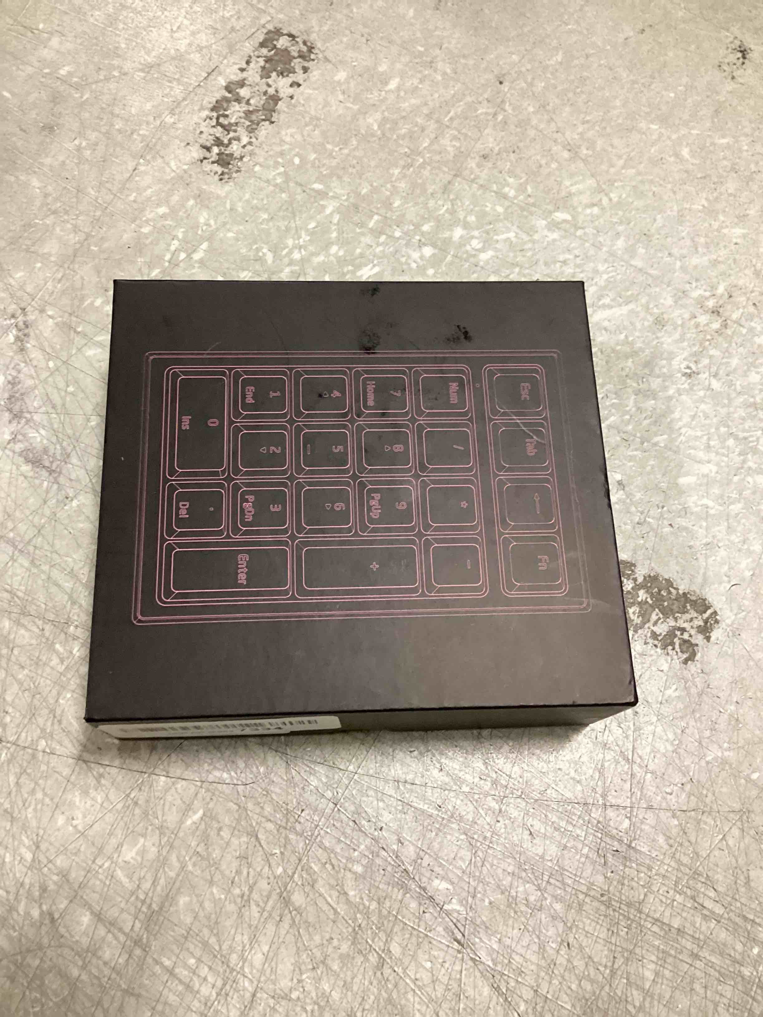 https://s3.amazonaws.com/lotting-images-prod/bidfta/GRN6424221_1718340723947.jpeg