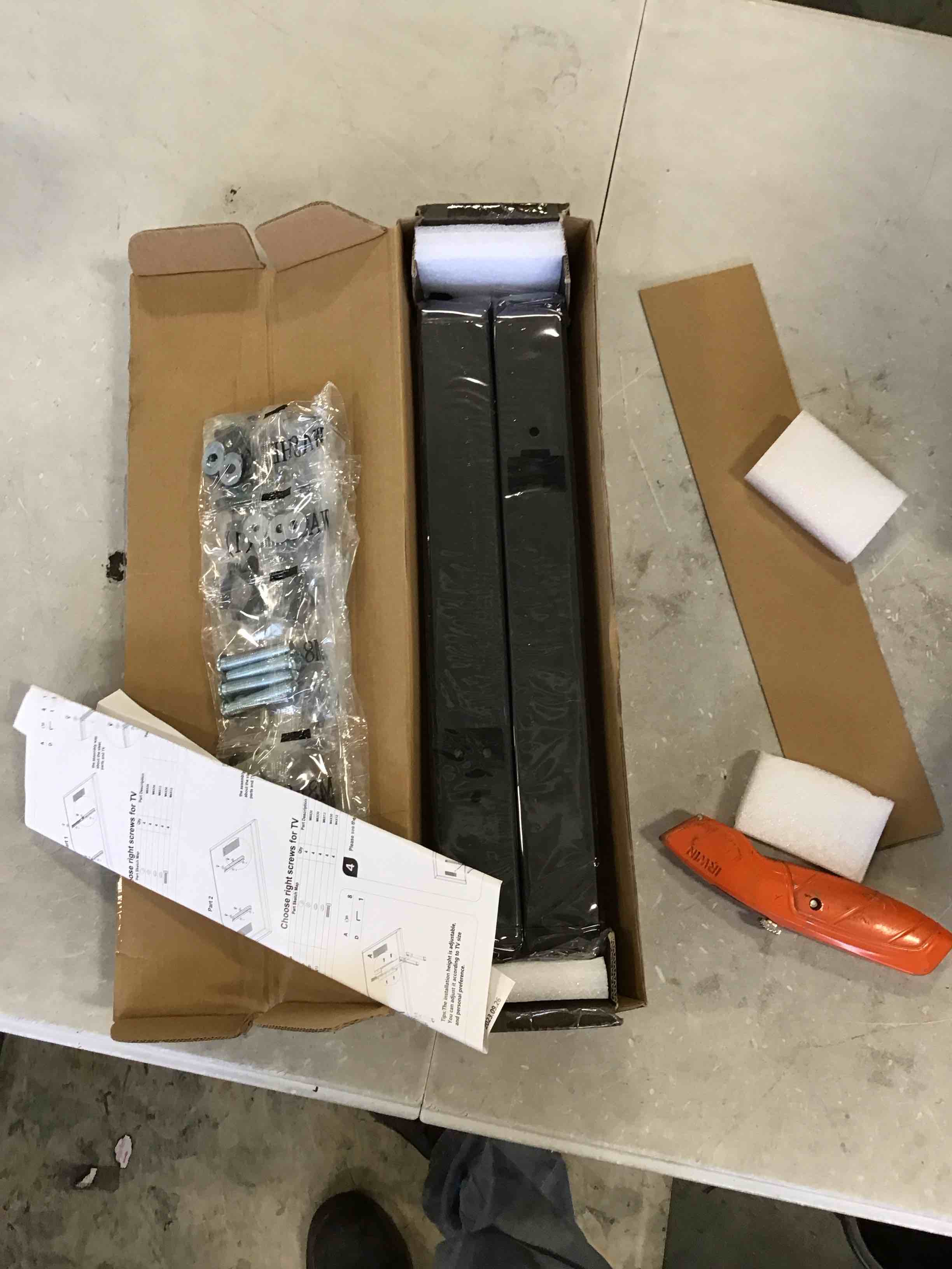 https://s3.amazonaws.com/lotting-images-prod/bidfta/GRN6425657_1718231582128.jpeg
