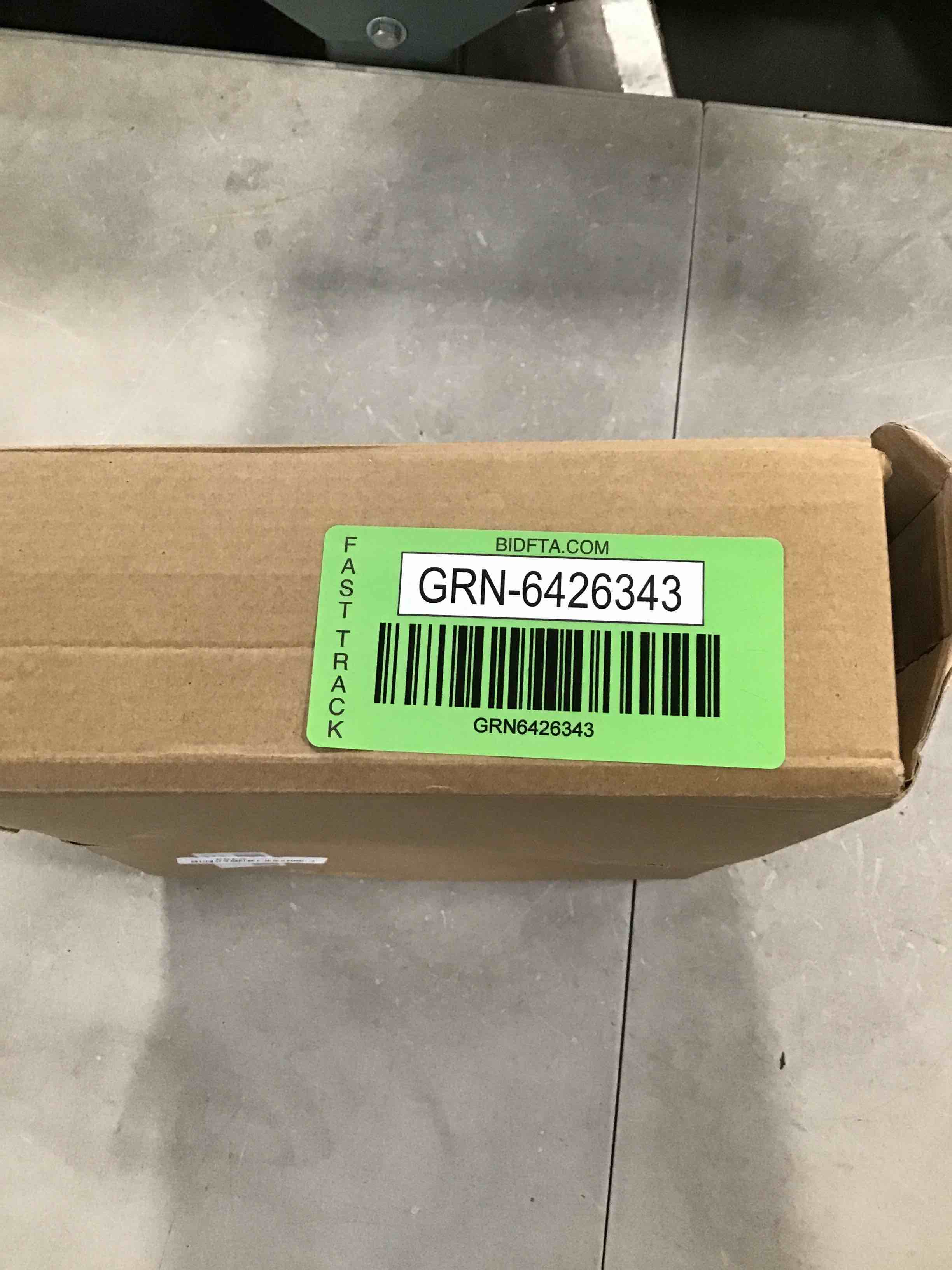 https://s3.amazonaws.com/lotting-images-prod/bidfta/GRN6426343_1718367511107.jpeg