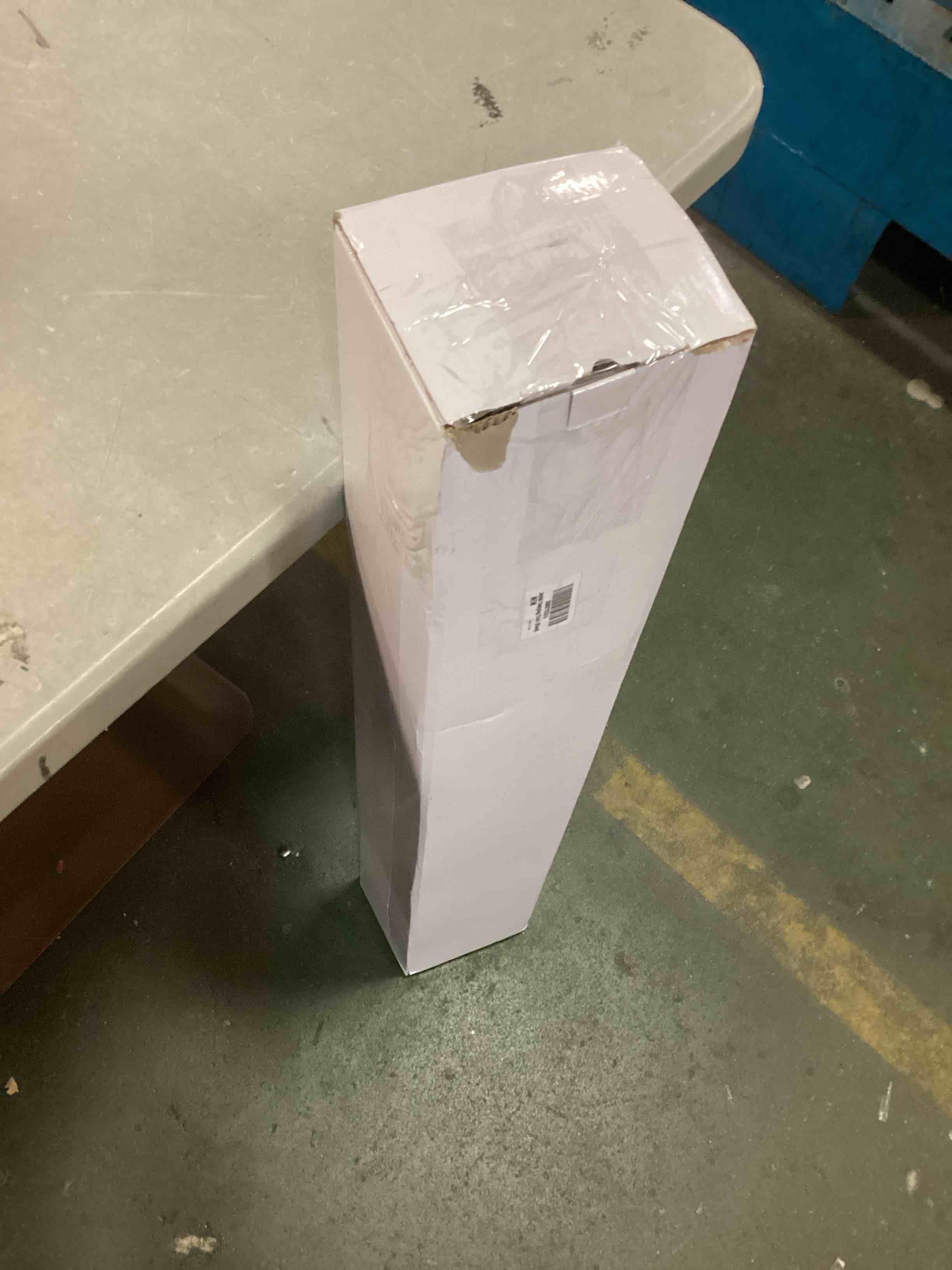 https://s3.amazonaws.com/lotting-images-prod/bidfta/GRN6427337_1718363990487.jpeg
