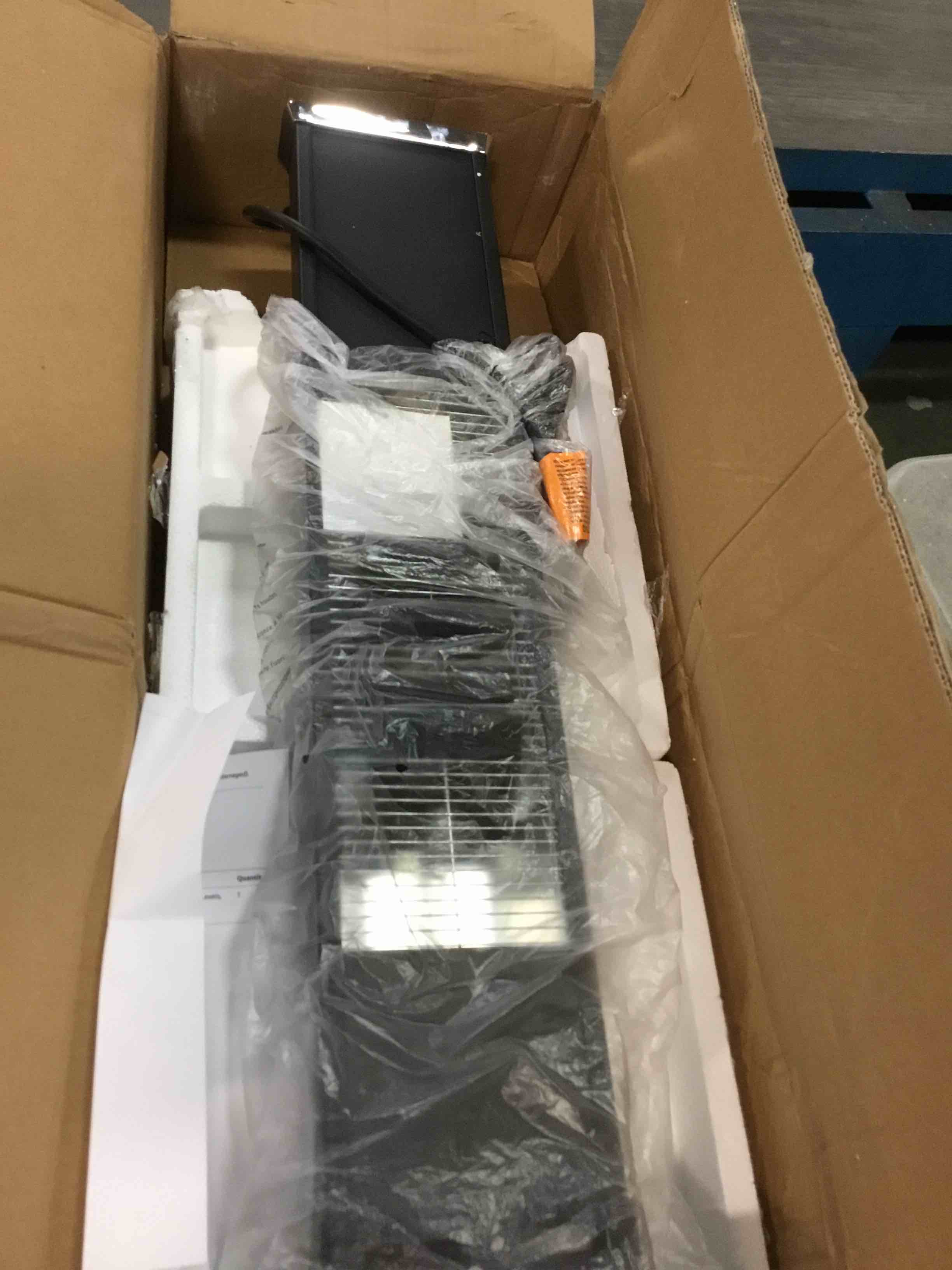 https://s3.amazonaws.com/lotting-images-prod/bidfta/GRN6427629_1718541359277.jpeg
