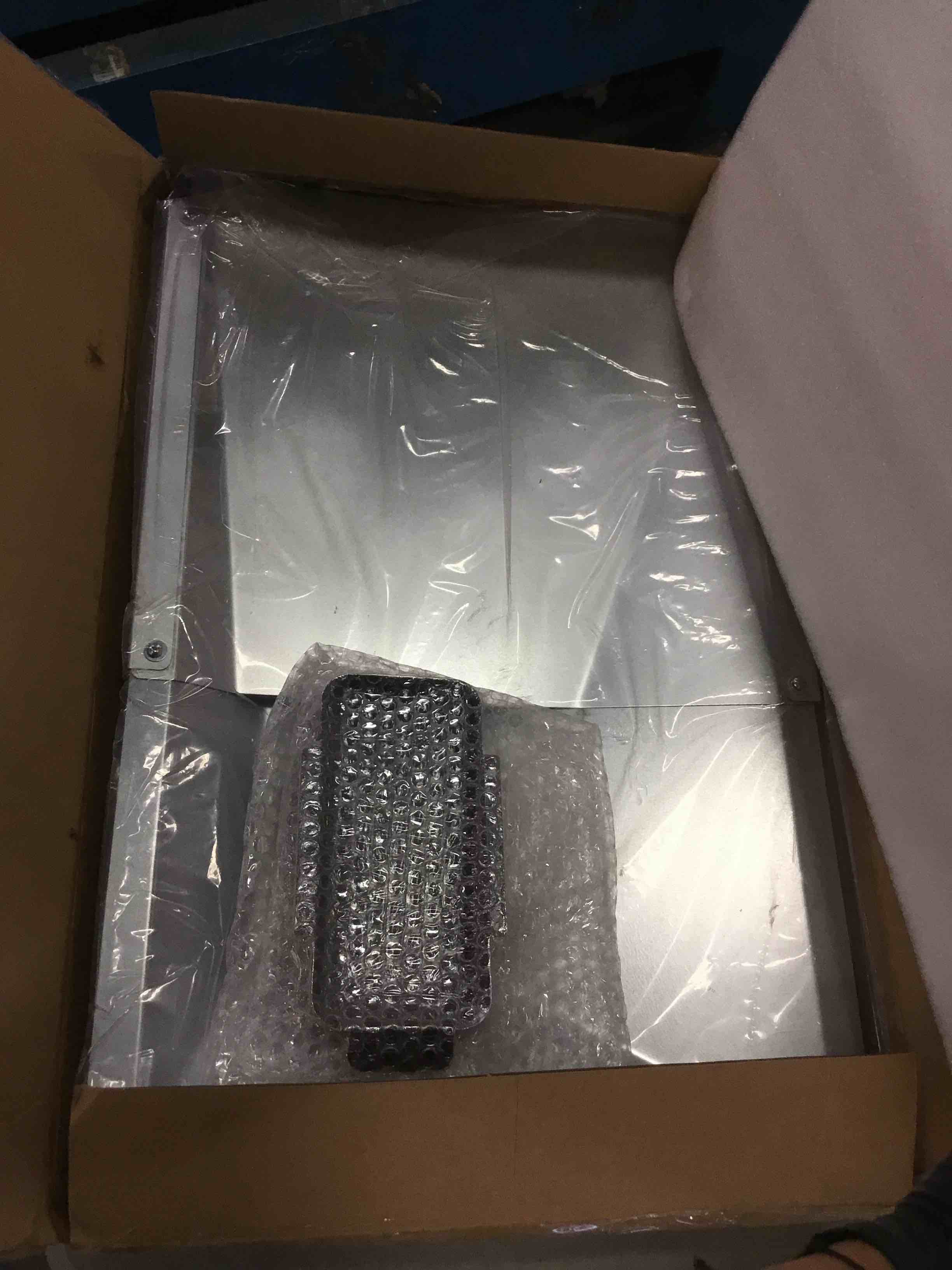 https://s3.amazonaws.com/lotting-images-prod/bidfta/GRN6427649_1718544661916.jpeg