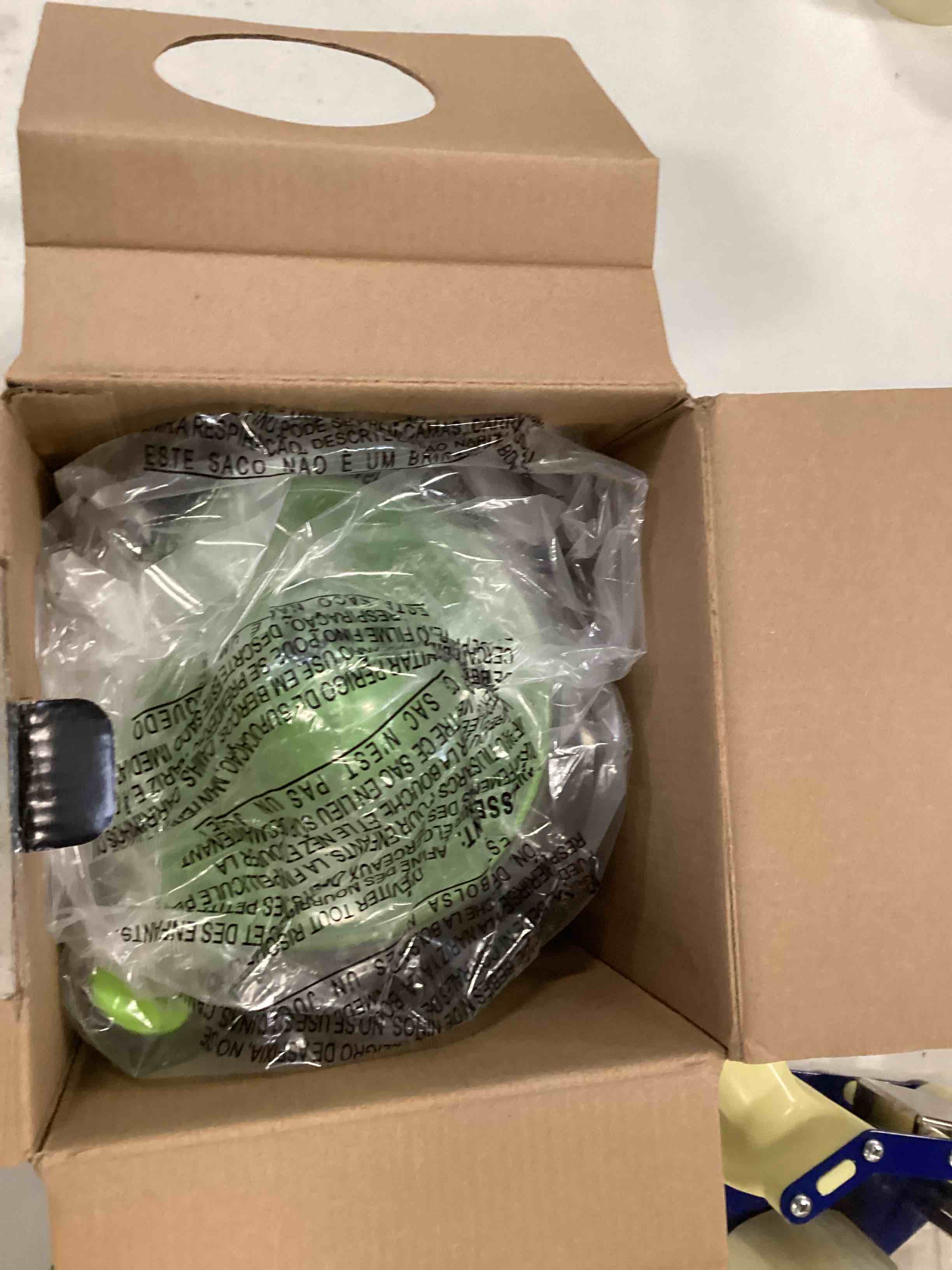 https://s3.amazonaws.com/lotting-images-prod/bidfta/GRN6430770_1718211583372.jpeg