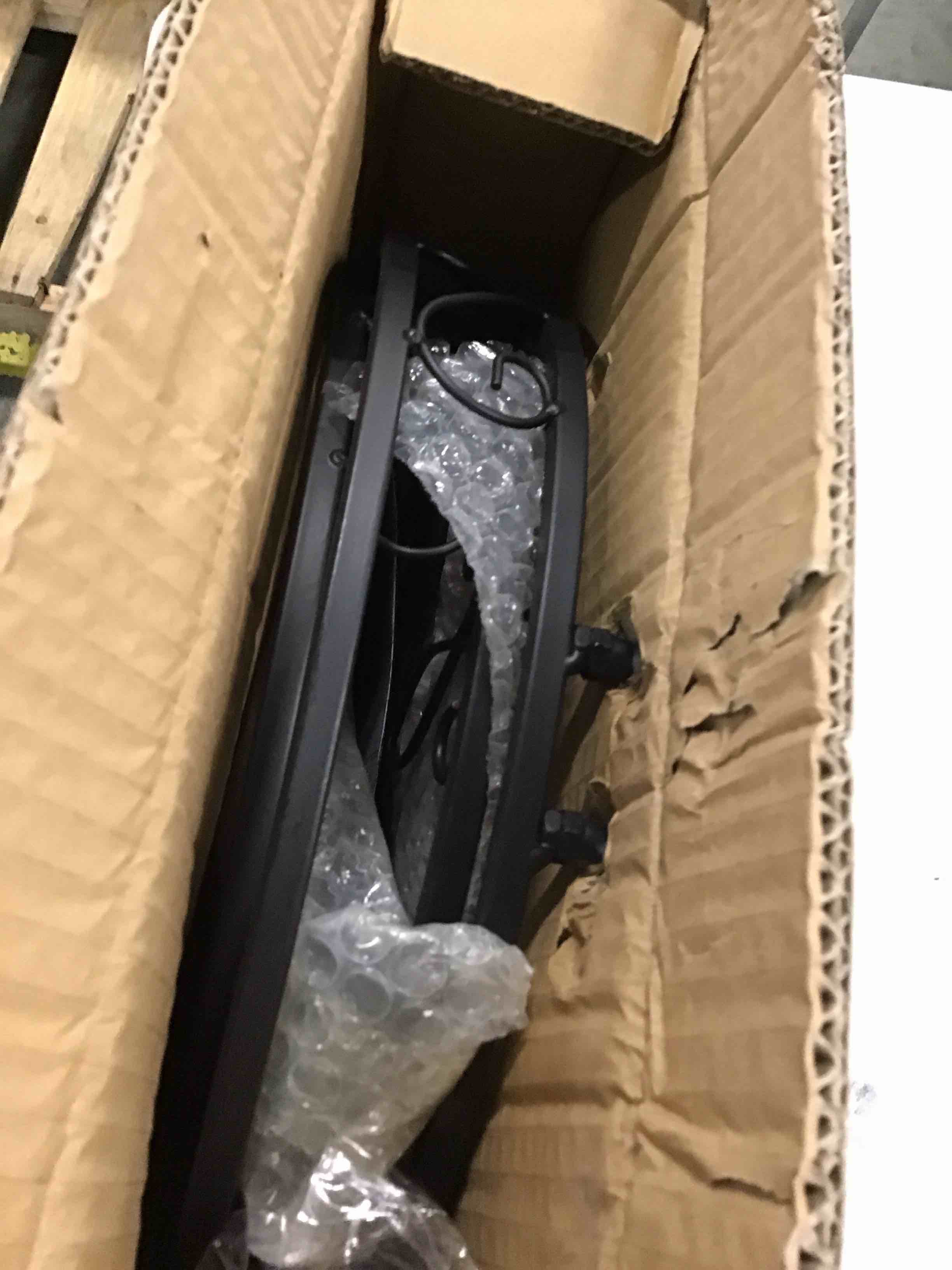 https://s3.amazonaws.com/lotting-images-prod/bidfta/GRN6432105_1717690119234.jpeg