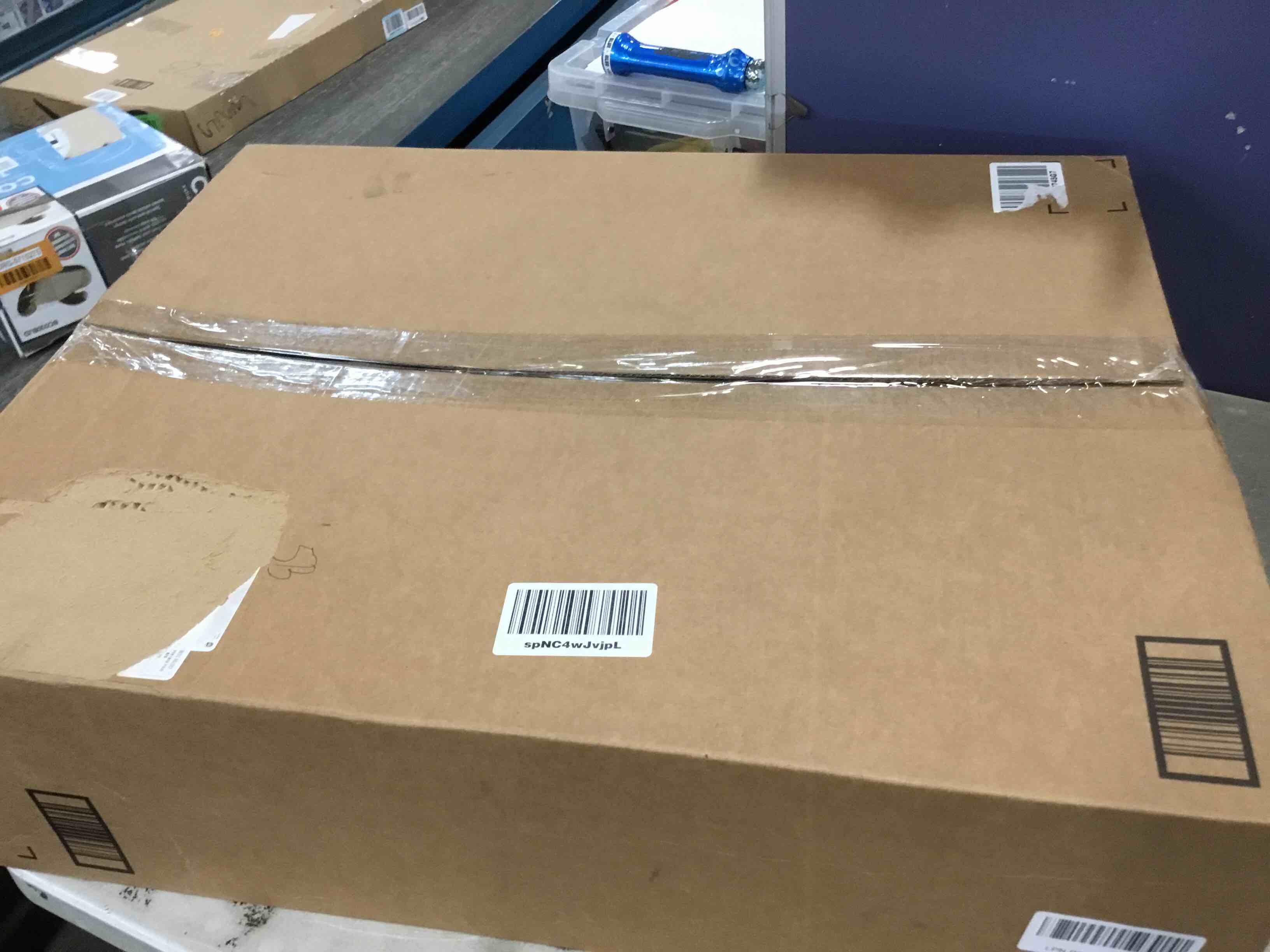 https://s3.amazonaws.com/lotting-images-prod/bidfta/GRN6433766_1717695531104.jpeg