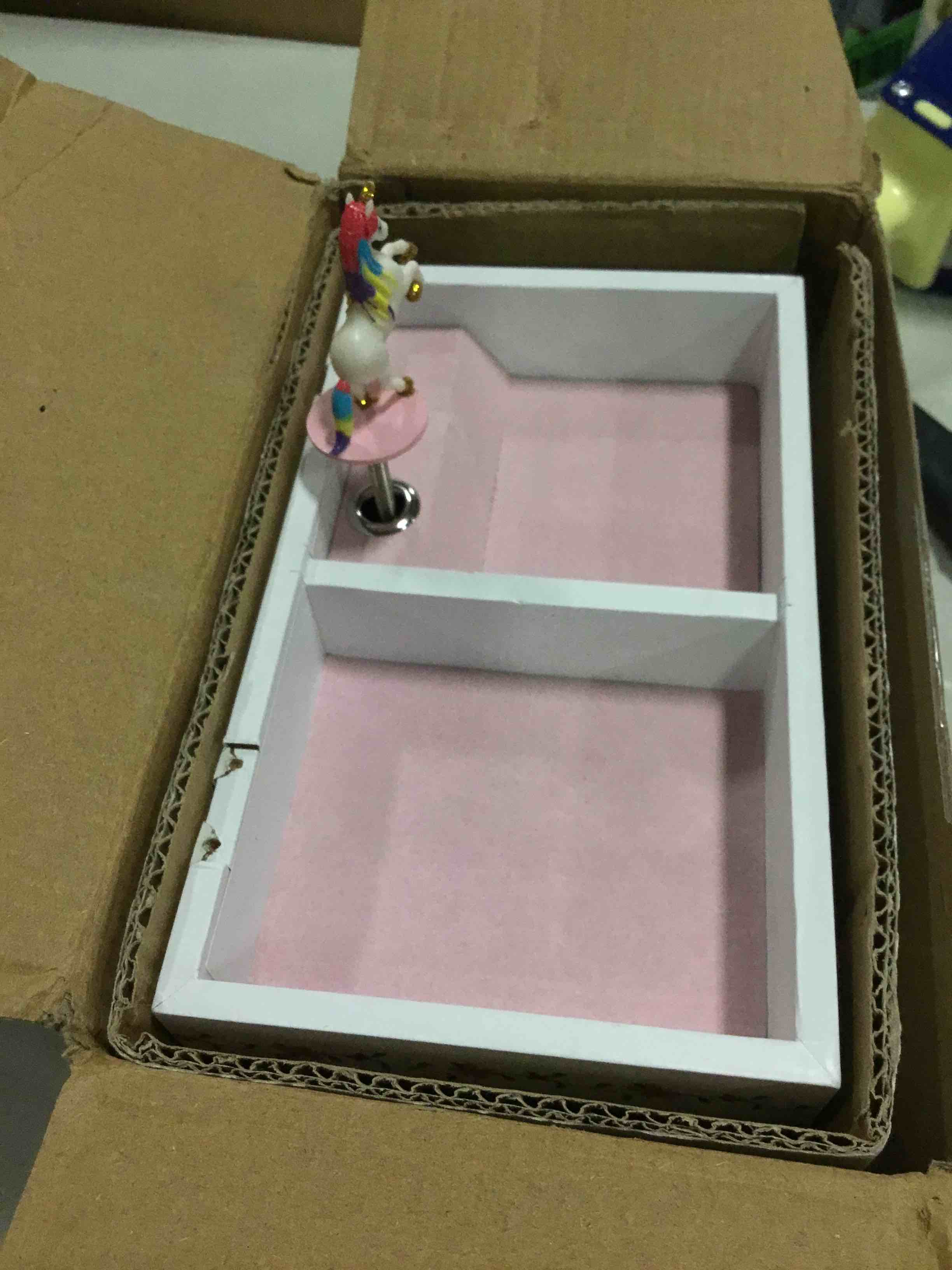 https://s3.amazonaws.com/lotting-images-prod/bidfta/GRN6436913_1717787838105.jpeg