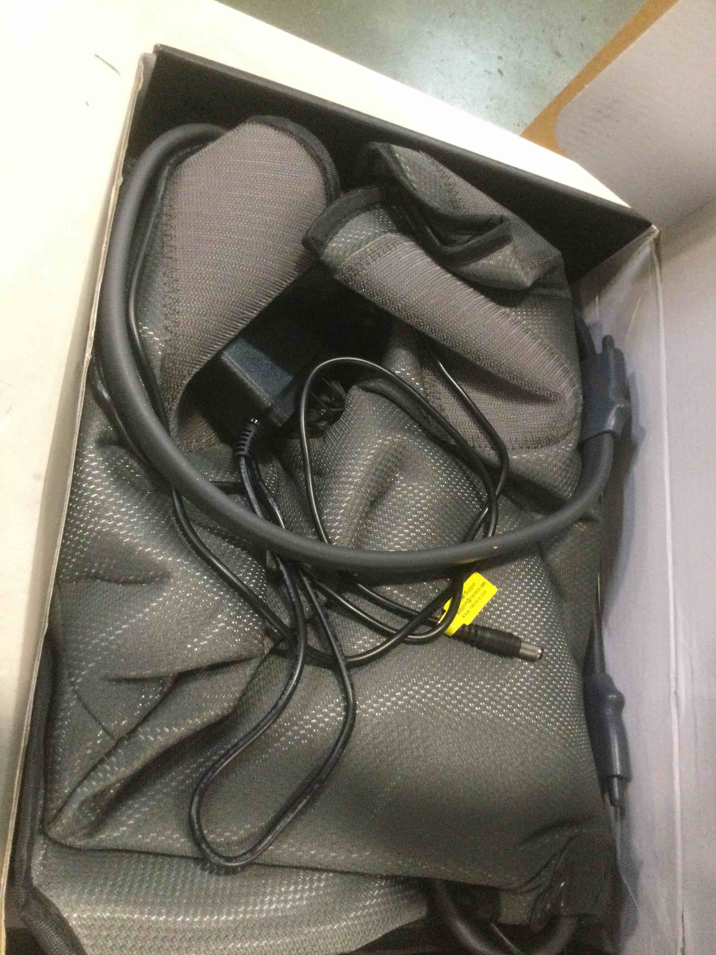https://s3.amazonaws.com/lotting-images-prod/bidfta/GRN6439184_1717860123315.jpeg