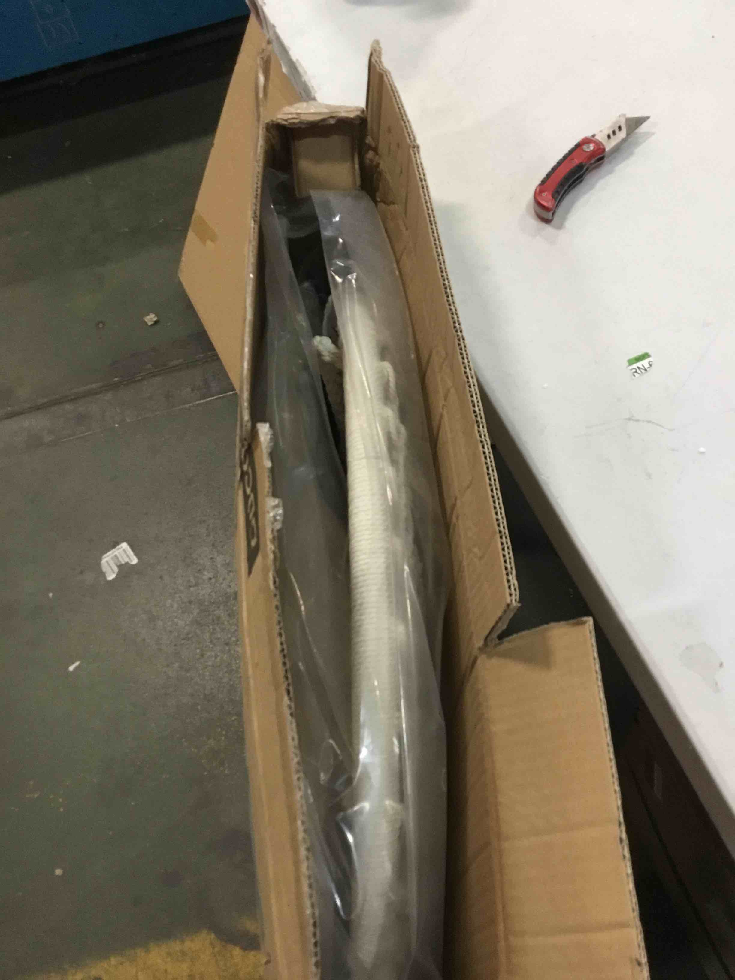 https://s3.amazonaws.com/lotting-images-prod/bidfta/GRN6440415_1716998203818.jpeg
