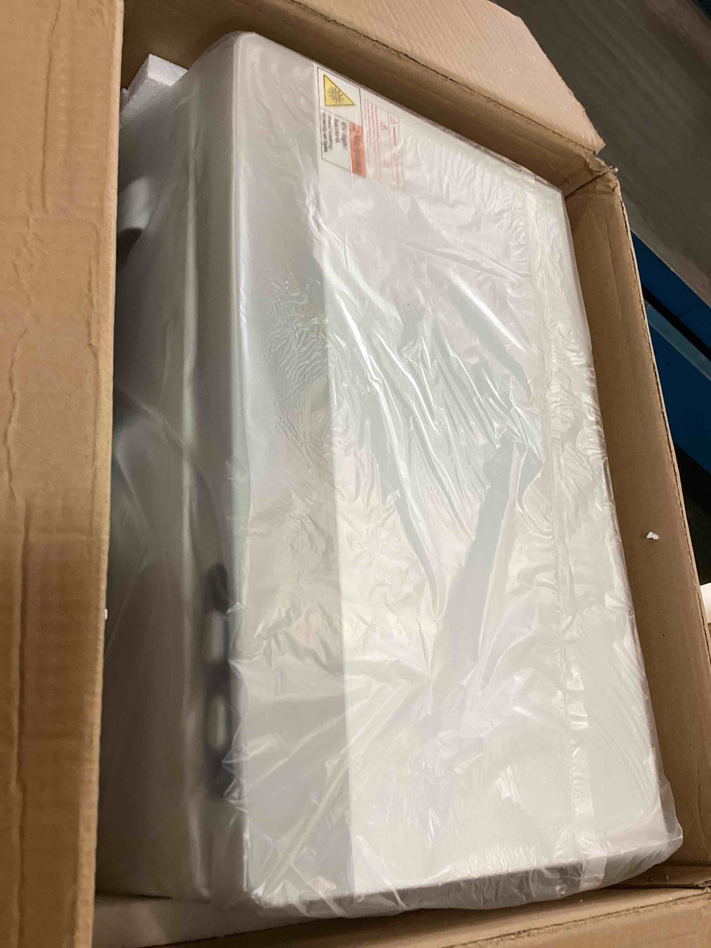 https://s3.amazonaws.com/lotting-images-prod/bidfta/GRN6441557_1717611674123.jpeg