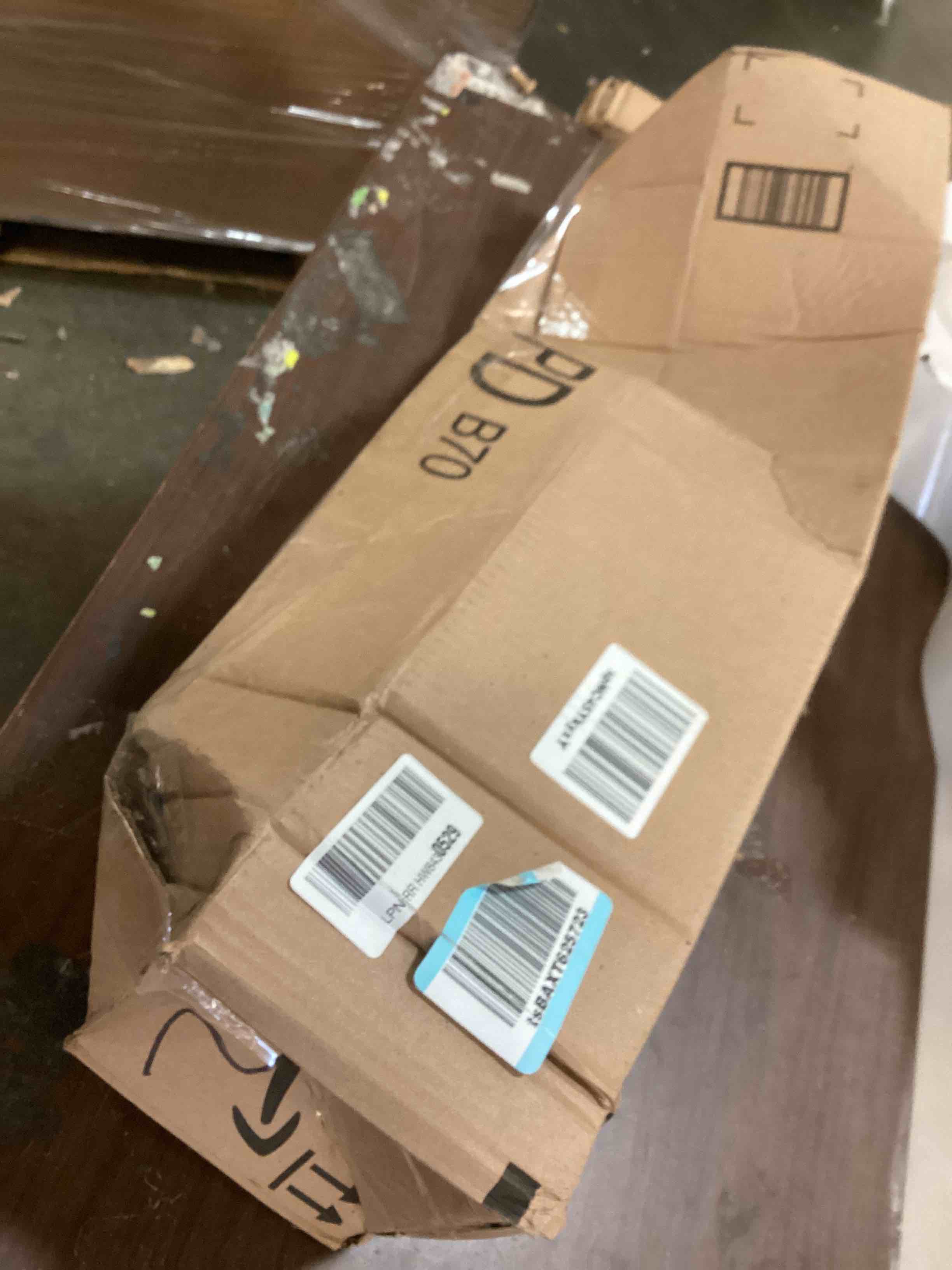 https://s3.amazonaws.com/lotting-images-prod/bidfta/GRN6442905_1718203409712.jpeg