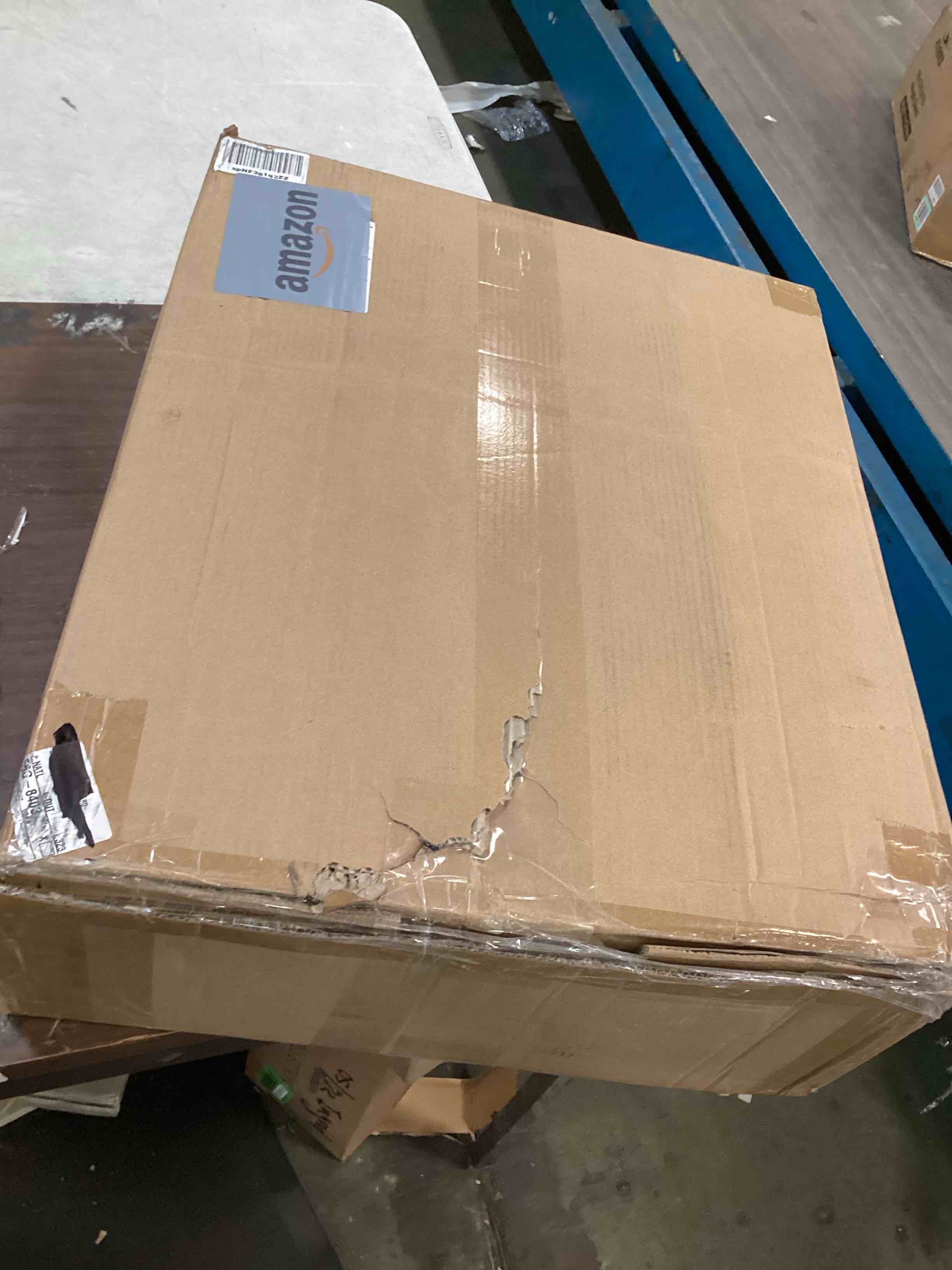 https://s3.amazonaws.com/lotting-images-prod/bidfta/GRN6442996_1716400578554.jpeg