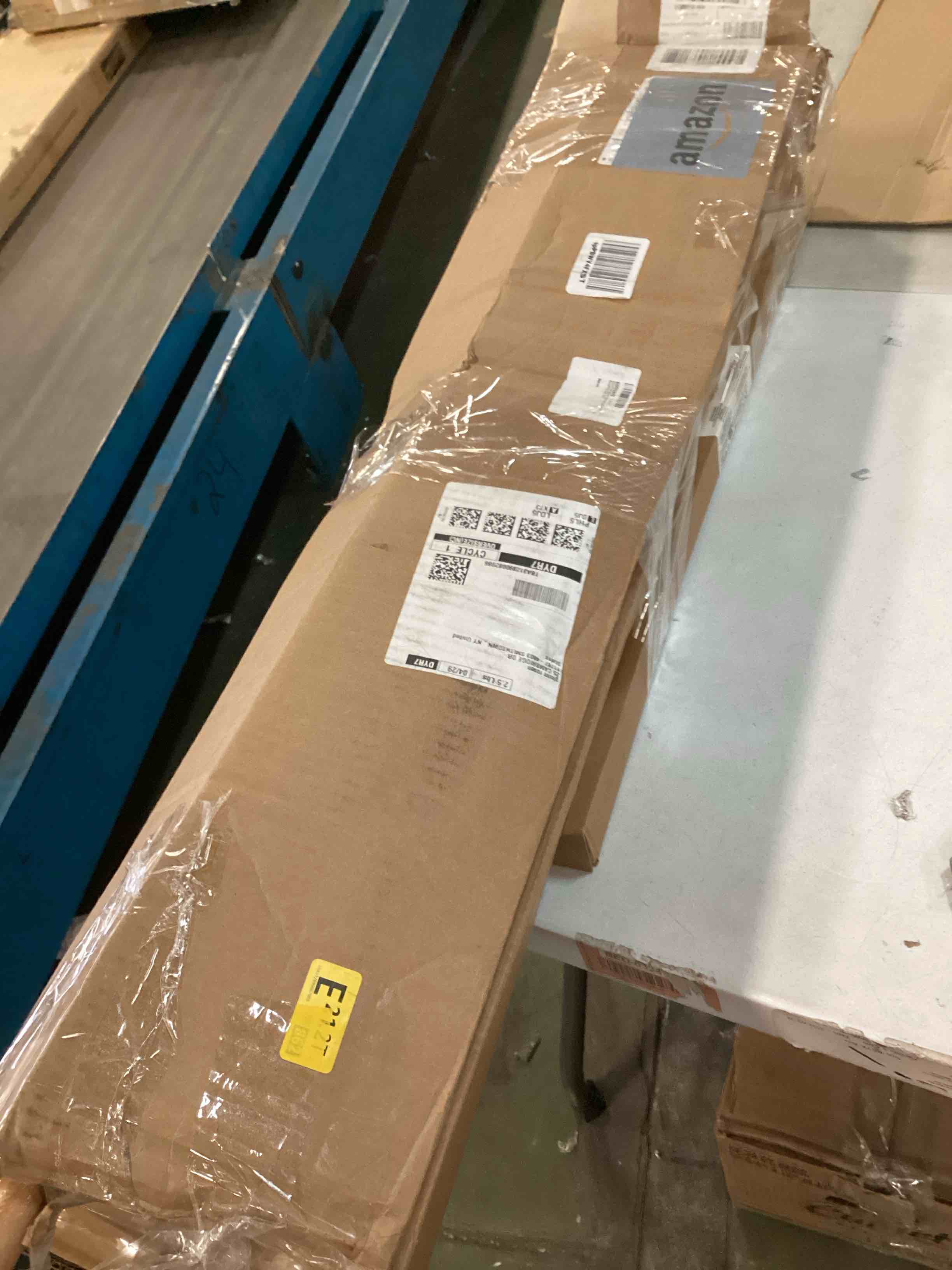 https://s3.amazonaws.com/lotting-images-prod/bidfta/GRN6443183_1716479589547.jpeg