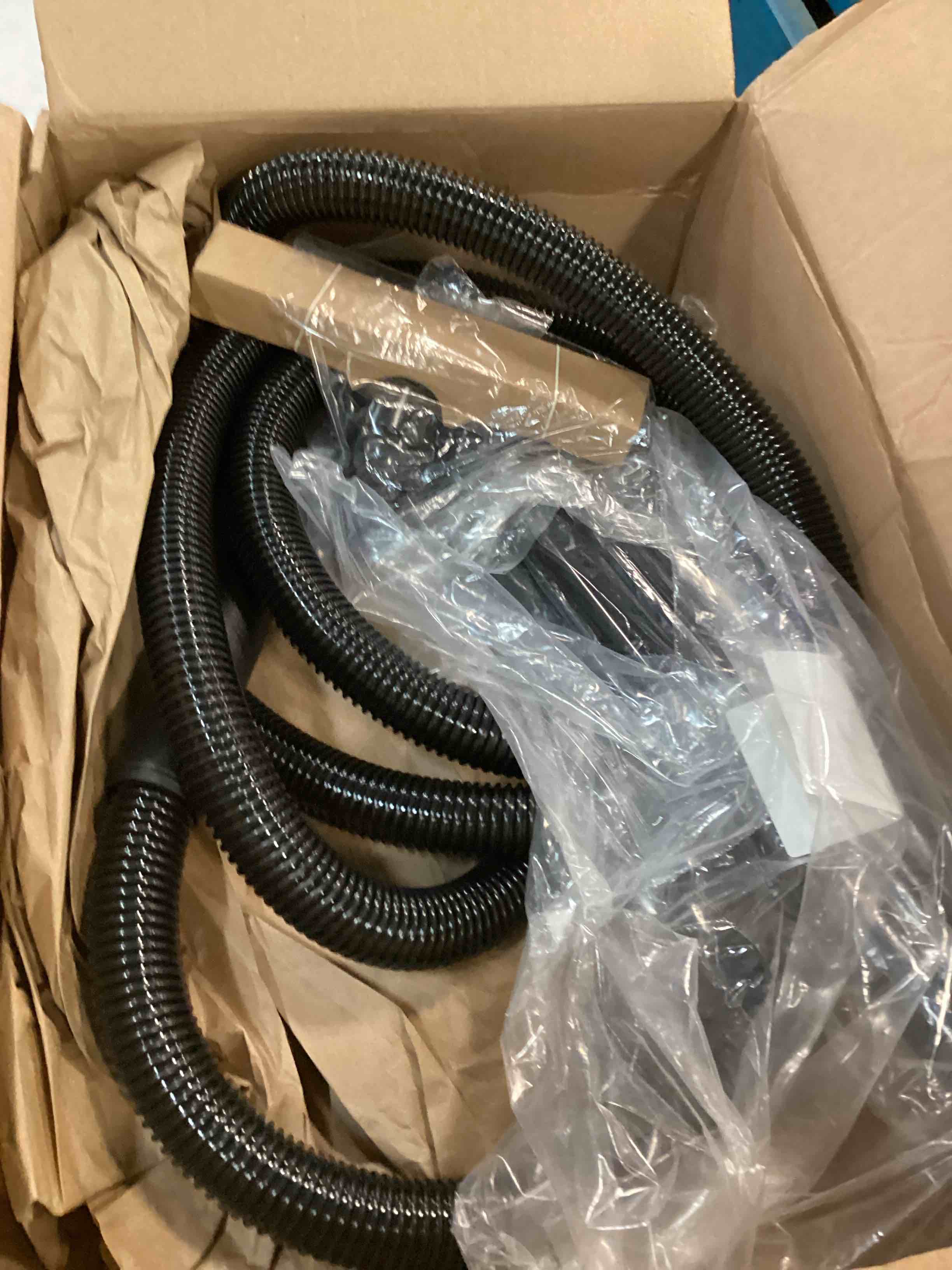 https://s3.amazonaws.com/lotting-images-prod/bidfta/GRN6443561_1716900268152.jpeg