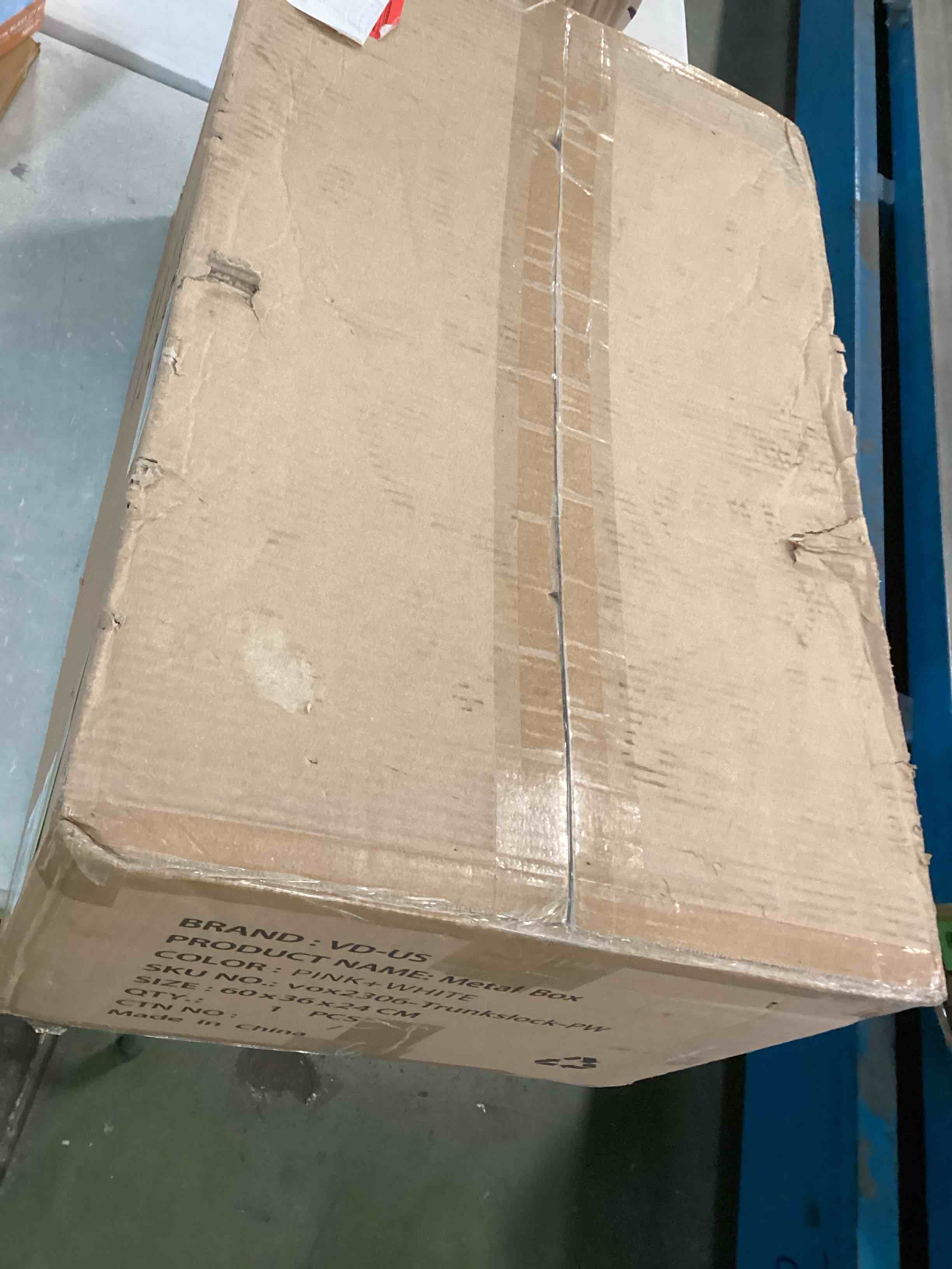 https://s3.amazonaws.com/lotting-images-prod/bidfta/GRN6443660_1716911343642.jpeg