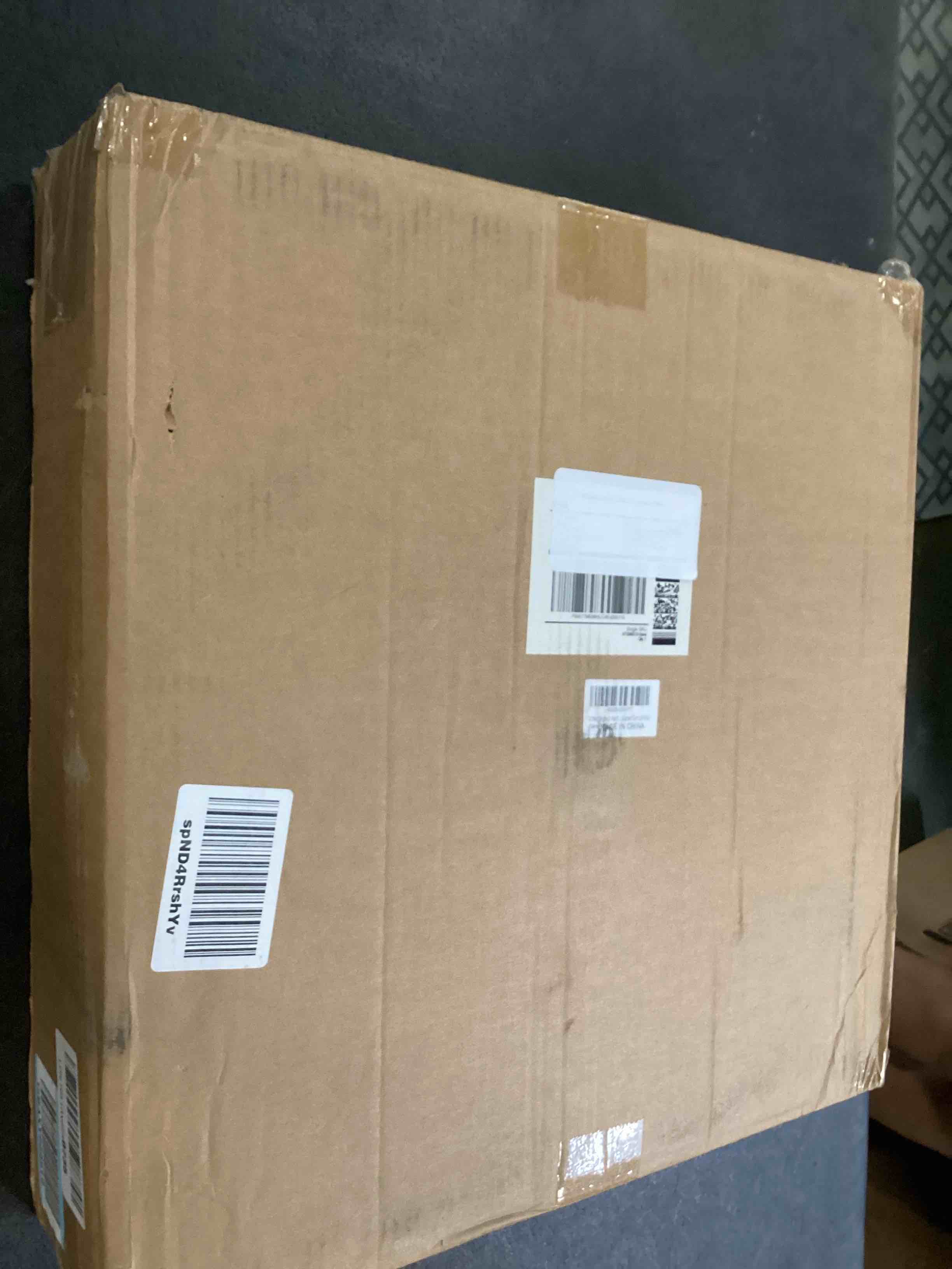 https://s3.amazonaws.com/lotting-images-prod/bidfta/GRN6444610_1716492912400.jpeg
