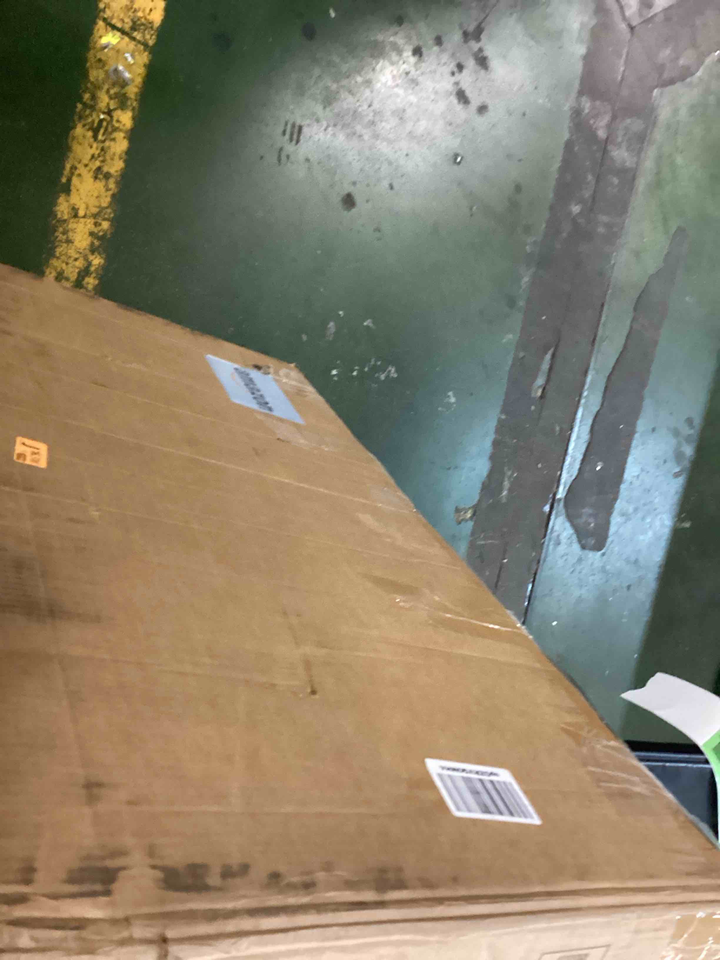 https://s3.amazonaws.com/lotting-images-prod/bidfta/GRN6444885_1716644628706.jpeg
