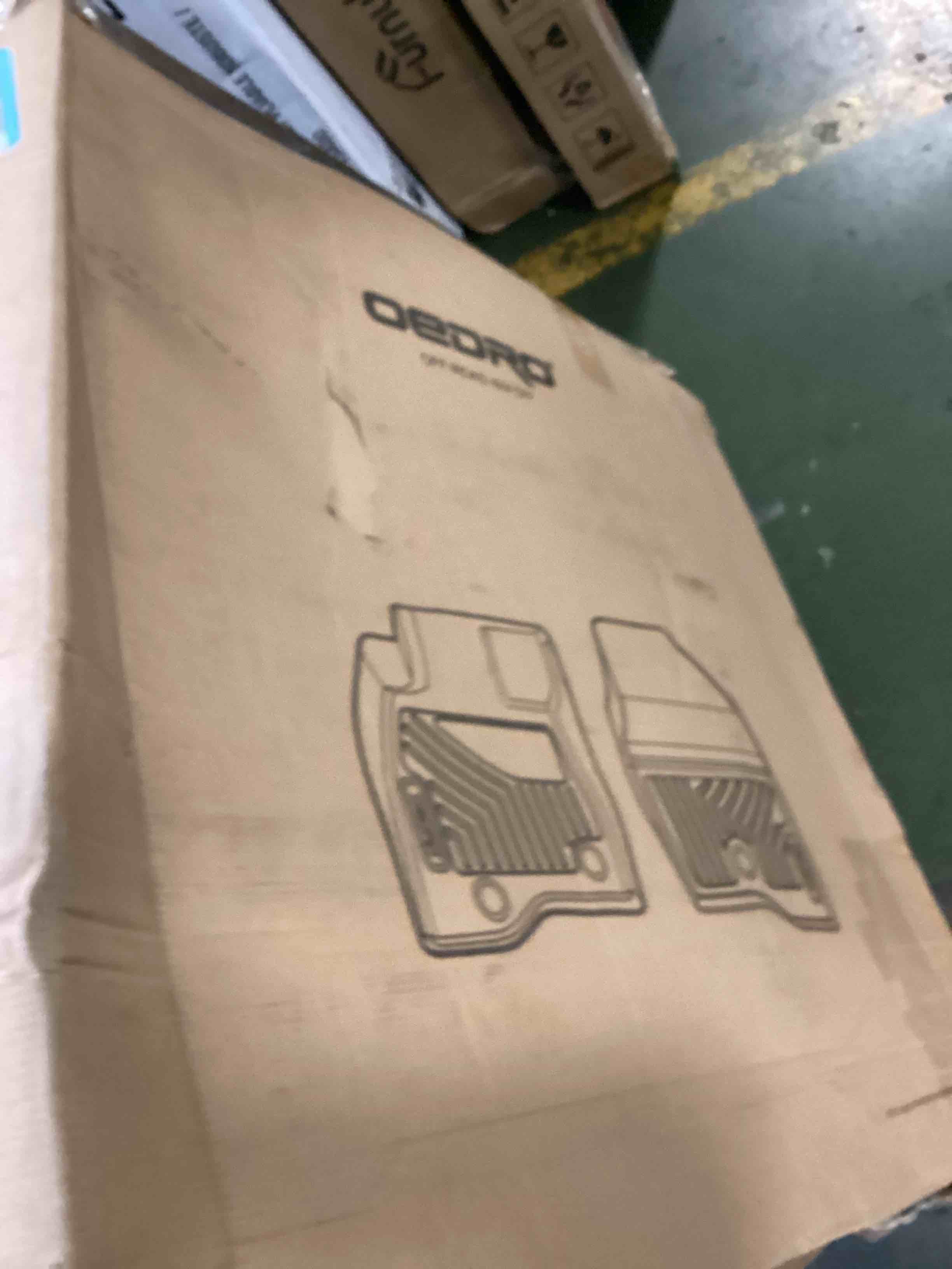 https://s3.amazonaws.com/lotting-images-prod/bidfta/GRN6444905_1716647139907.jpeg