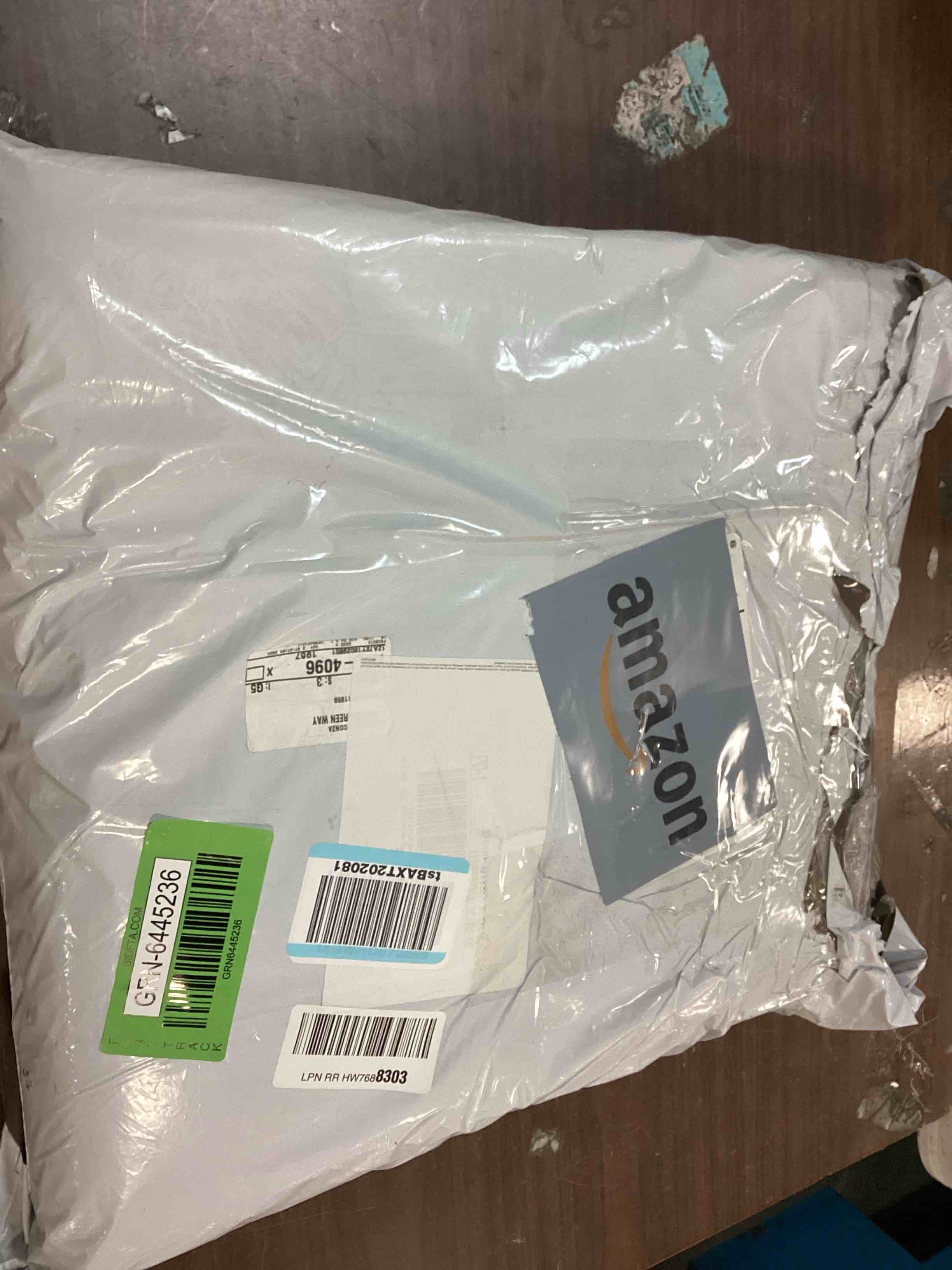 https://s3.amazonaws.com/lotting-images-prod/bidfta/GRN6445236_1716999137478.jpeg