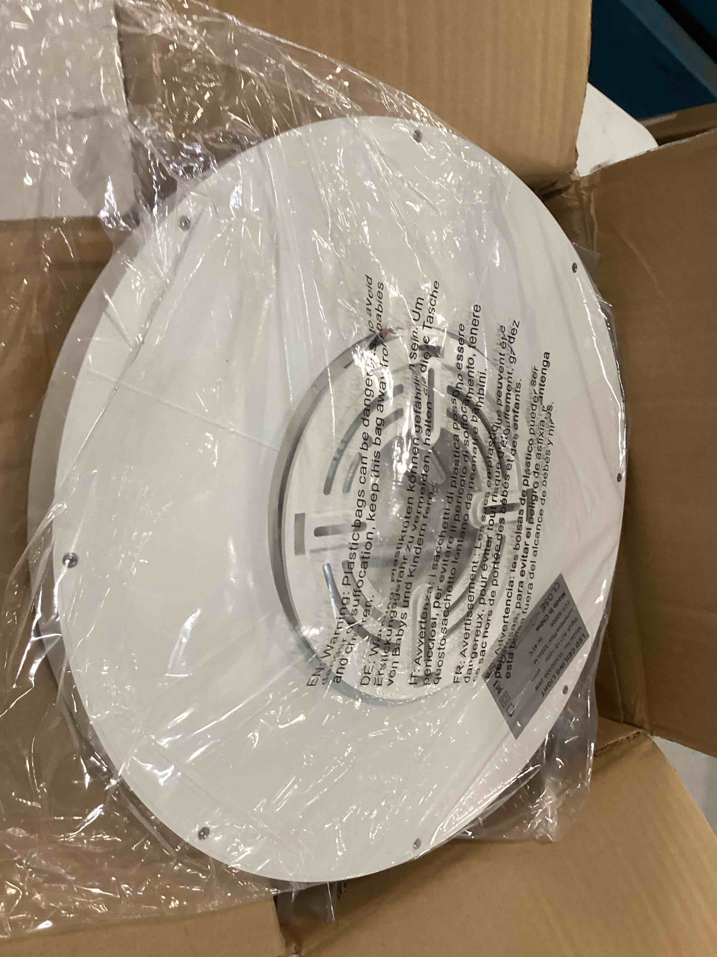 https://s3.amazonaws.com/lotting-images-prod/bidfta/GRN6445373_1717075623456.jpeg