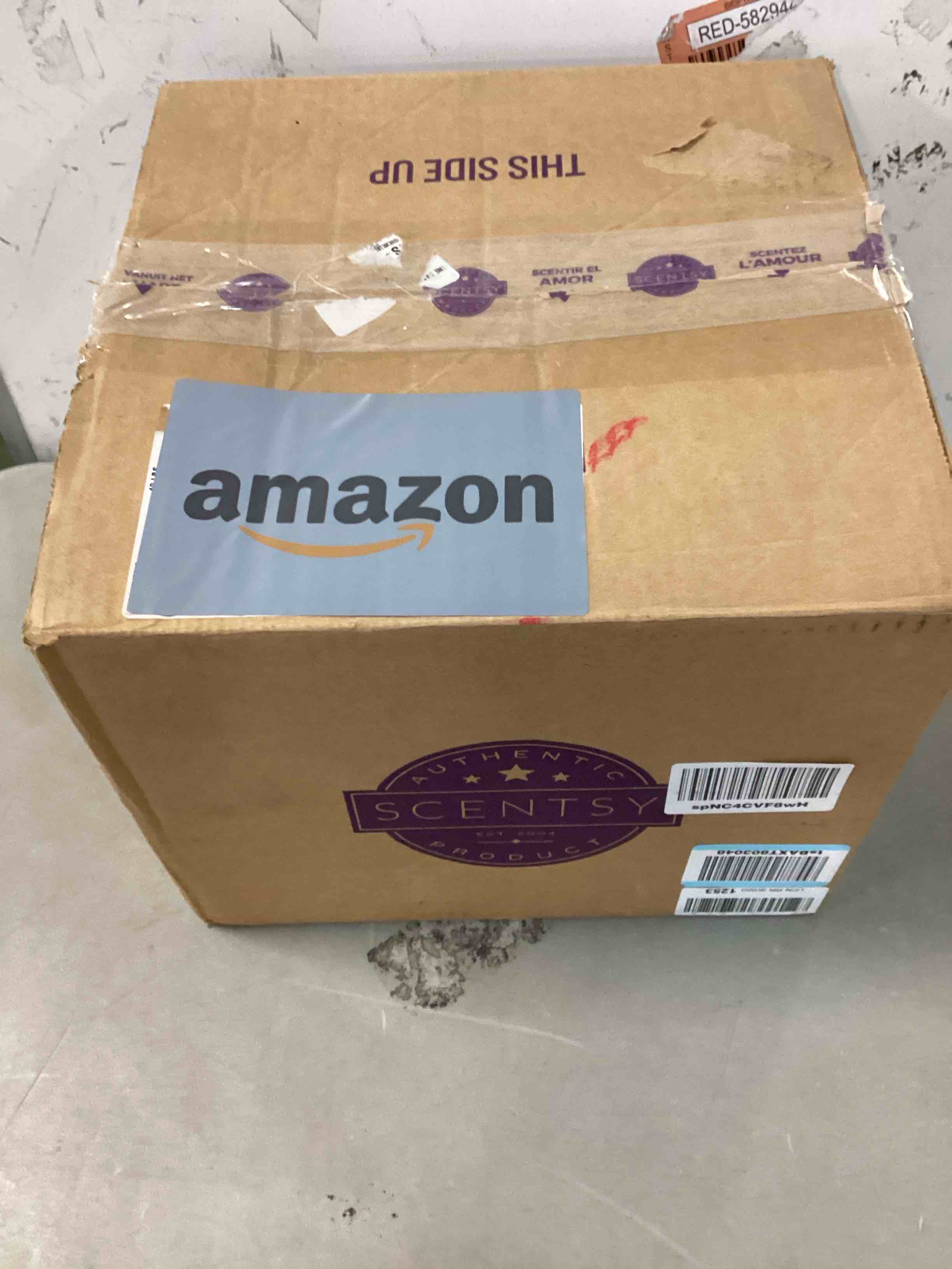https://s3.amazonaws.com/lotting-images-prod/bidfta/GRN6445760_1717249491134.jpeg