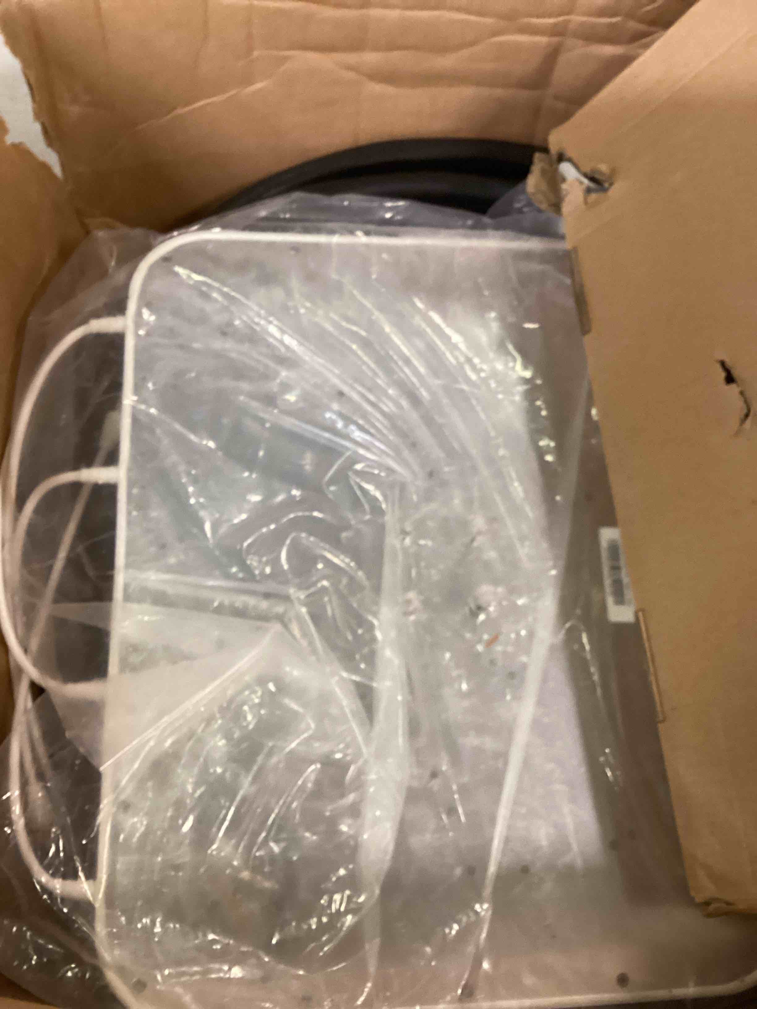 https://s3.amazonaws.com/lotting-images-prod/bidfta/GRN6446033_1716045950848.jpeg