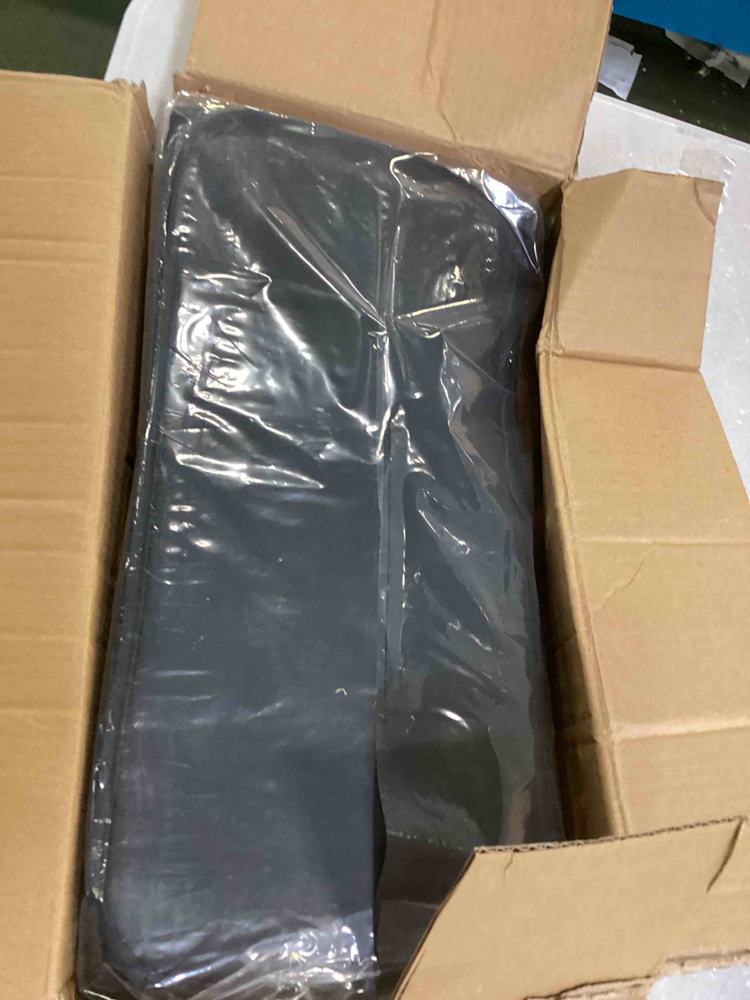 https://s3.amazonaws.com/lotting-images-prod/bidfta/GRN6446233_1716215979803.jpeg