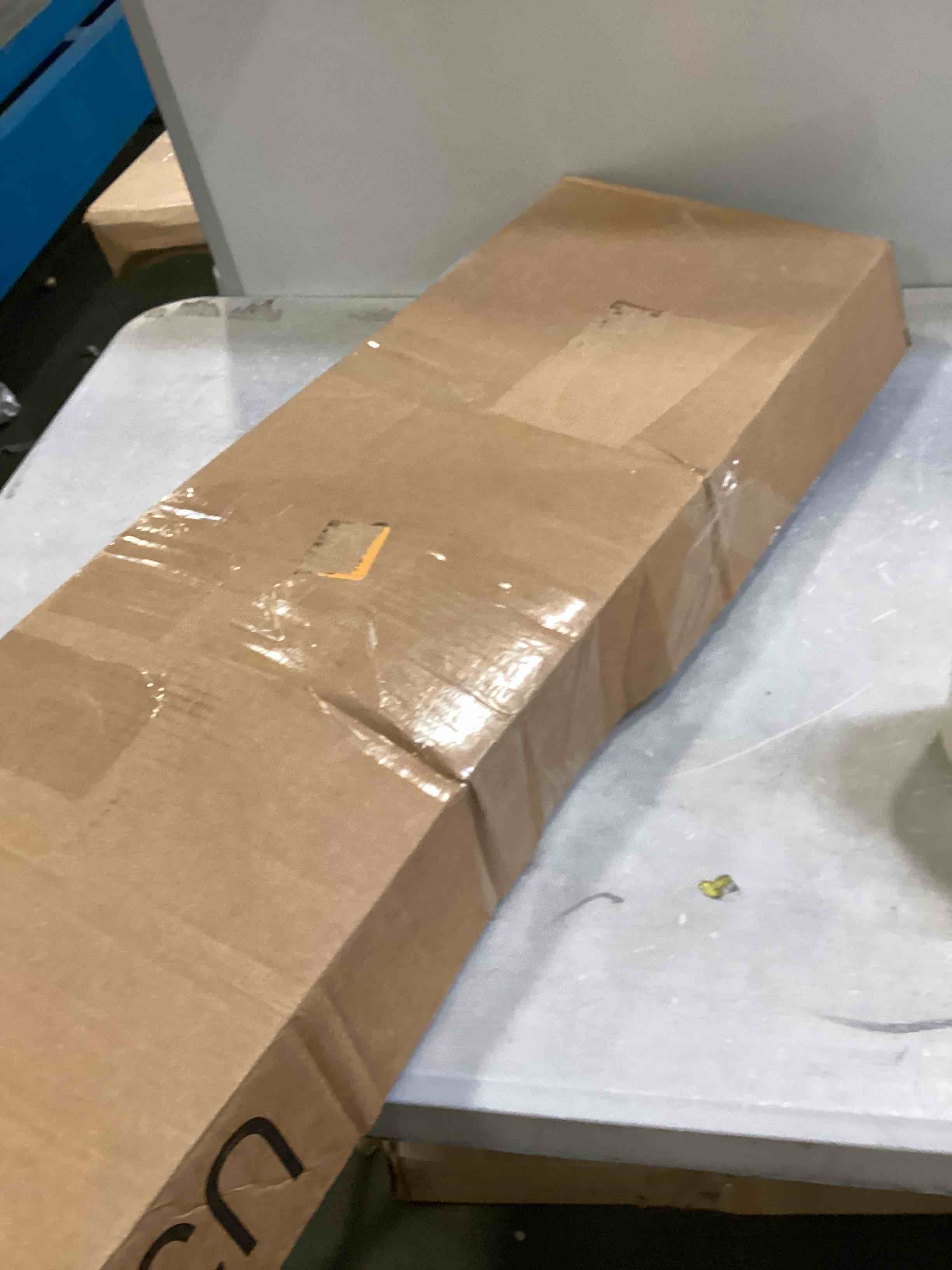 https://s3.amazonaws.com/lotting-images-prod/bidfta/GRN6446270_1716218984204.jpeg