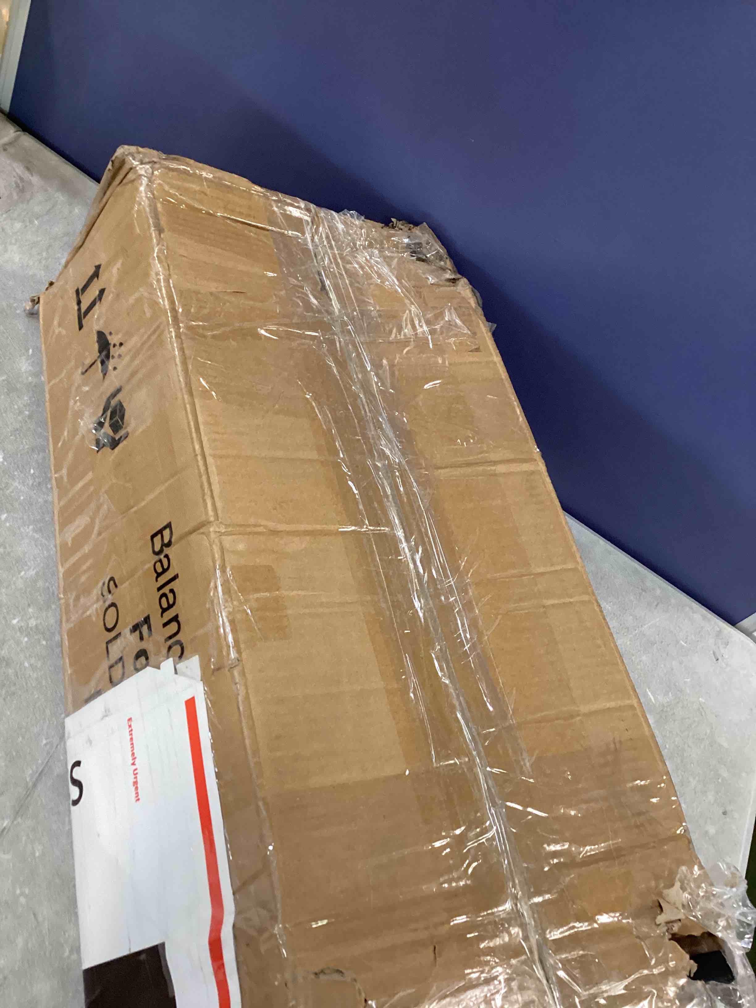 https://s3.amazonaws.com/lotting-images-prod/bidfta/GRN6446411_1716294082964.jpeg