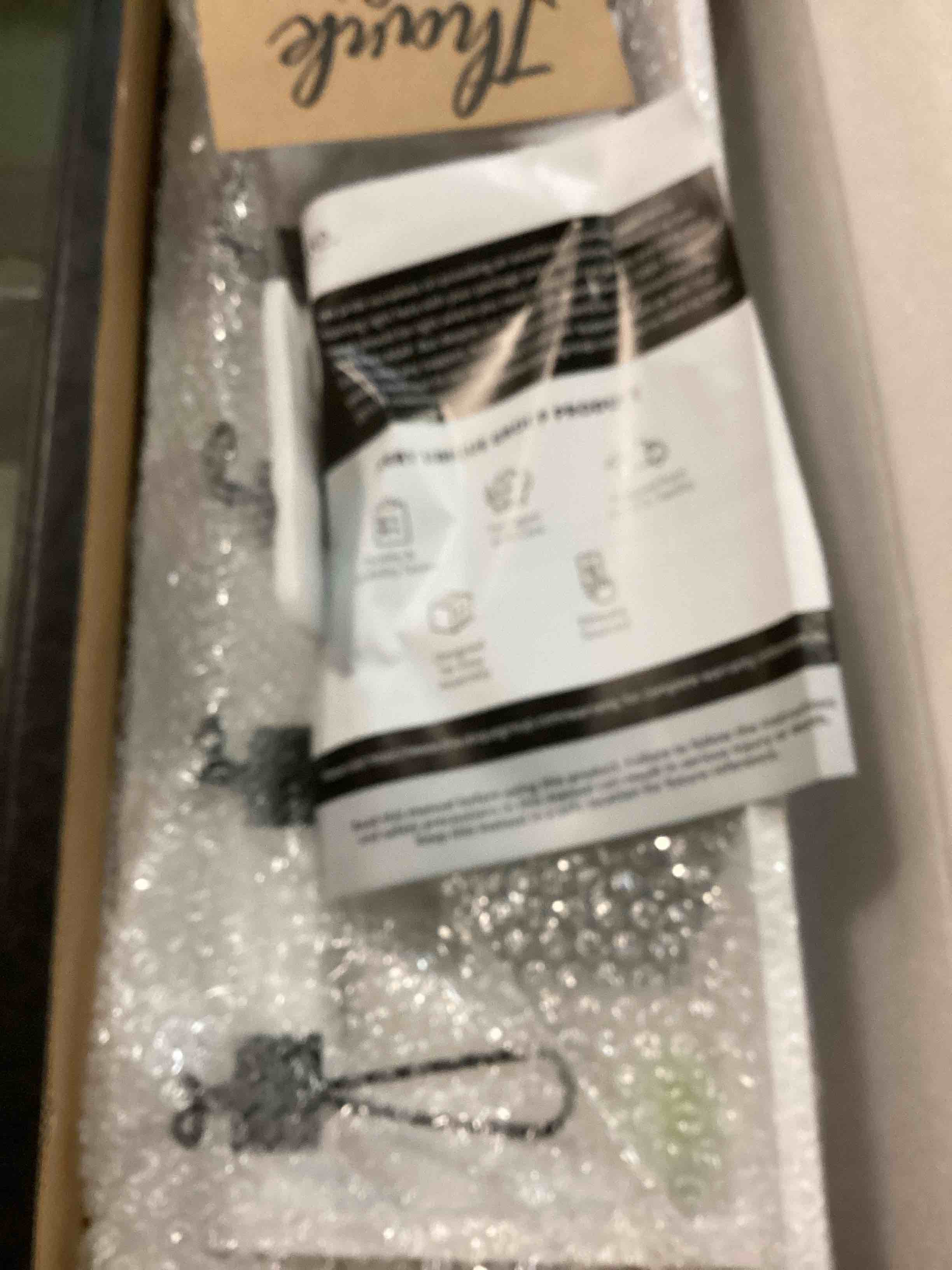 https://s3.amazonaws.com/lotting-images-prod/bidfta/GRN6446632_1716377394183.jpeg