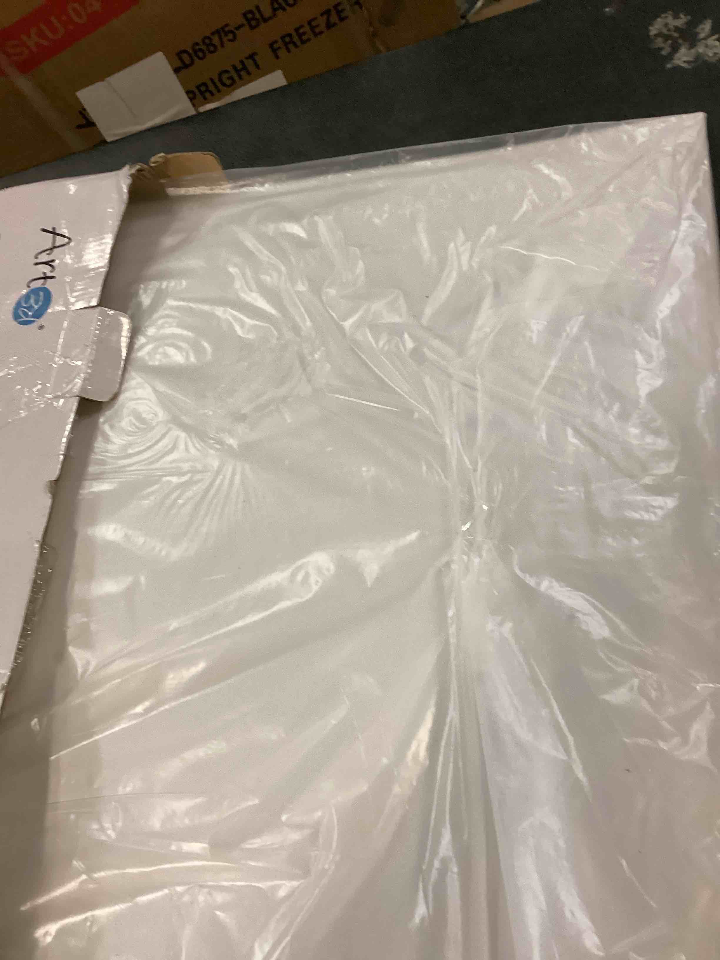 https://s3.amazonaws.com/lotting-images-prod/bidfta/GRN6446780_1716398876929.jpeg