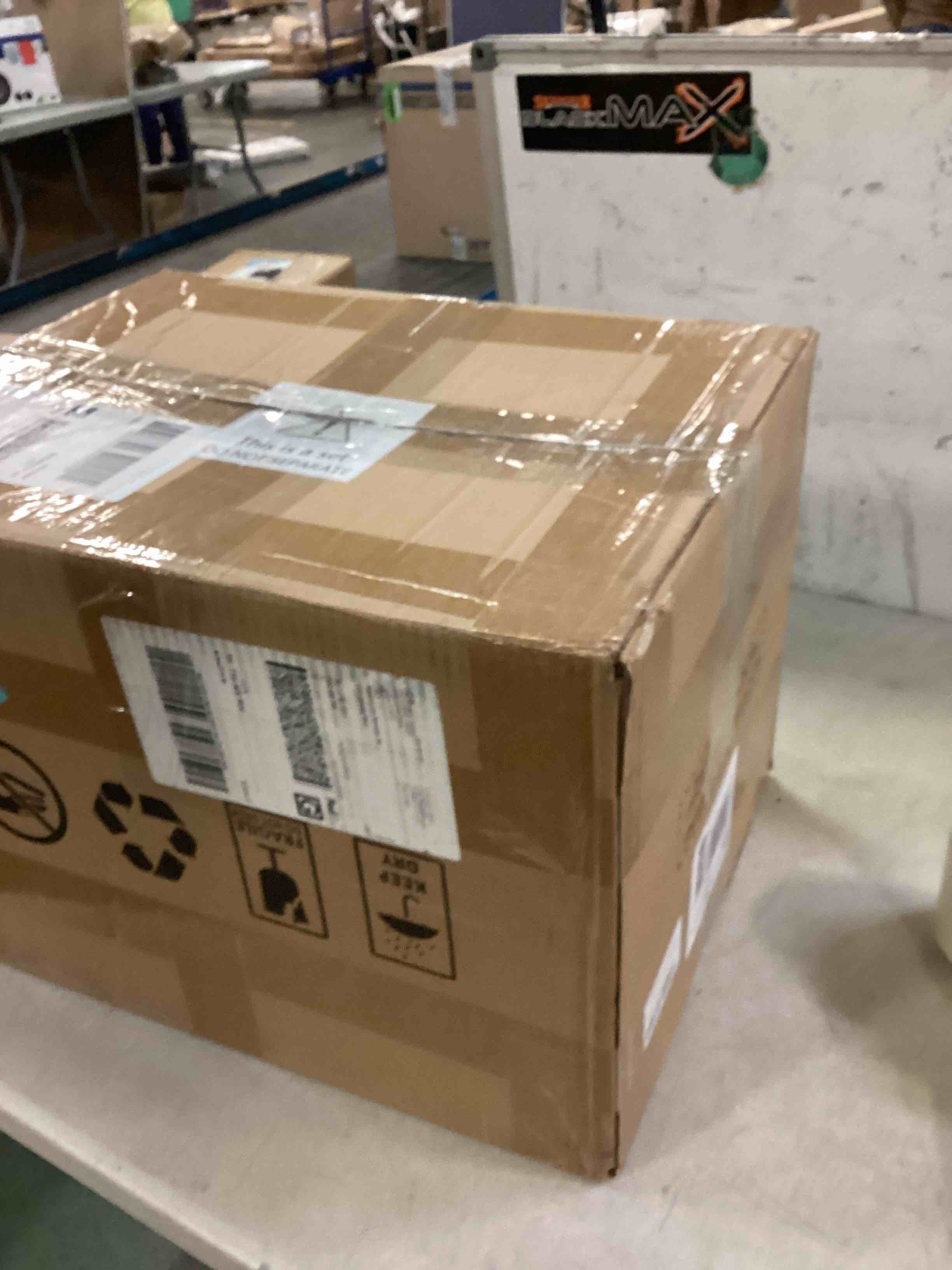 https://s3.amazonaws.com/lotting-images-prod/bidfta/GRN6447078_1716494745273.jpeg