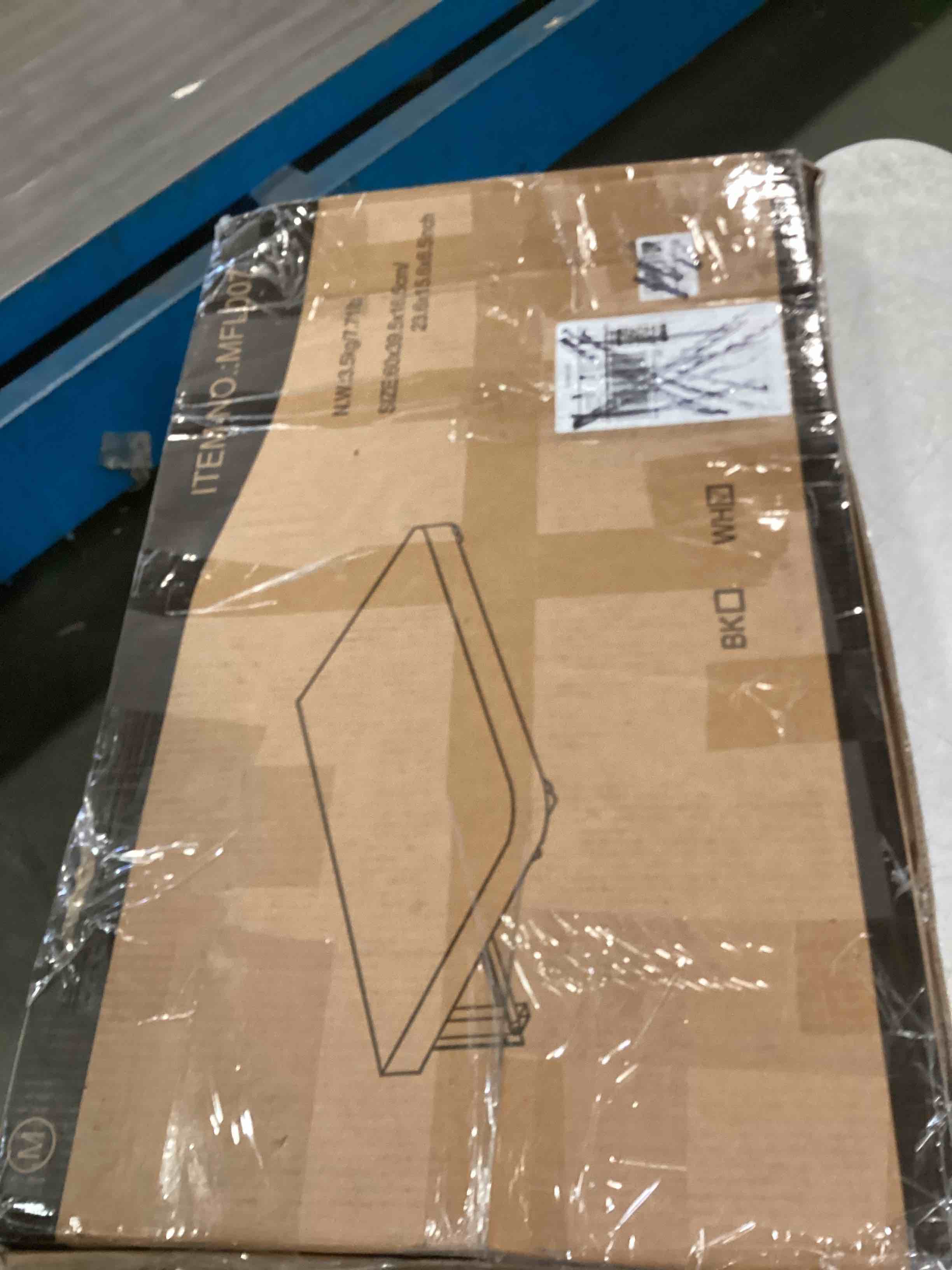 https://s3.amazonaws.com/lotting-images-prod/bidfta/GRN6447342_1716901906516.jpeg